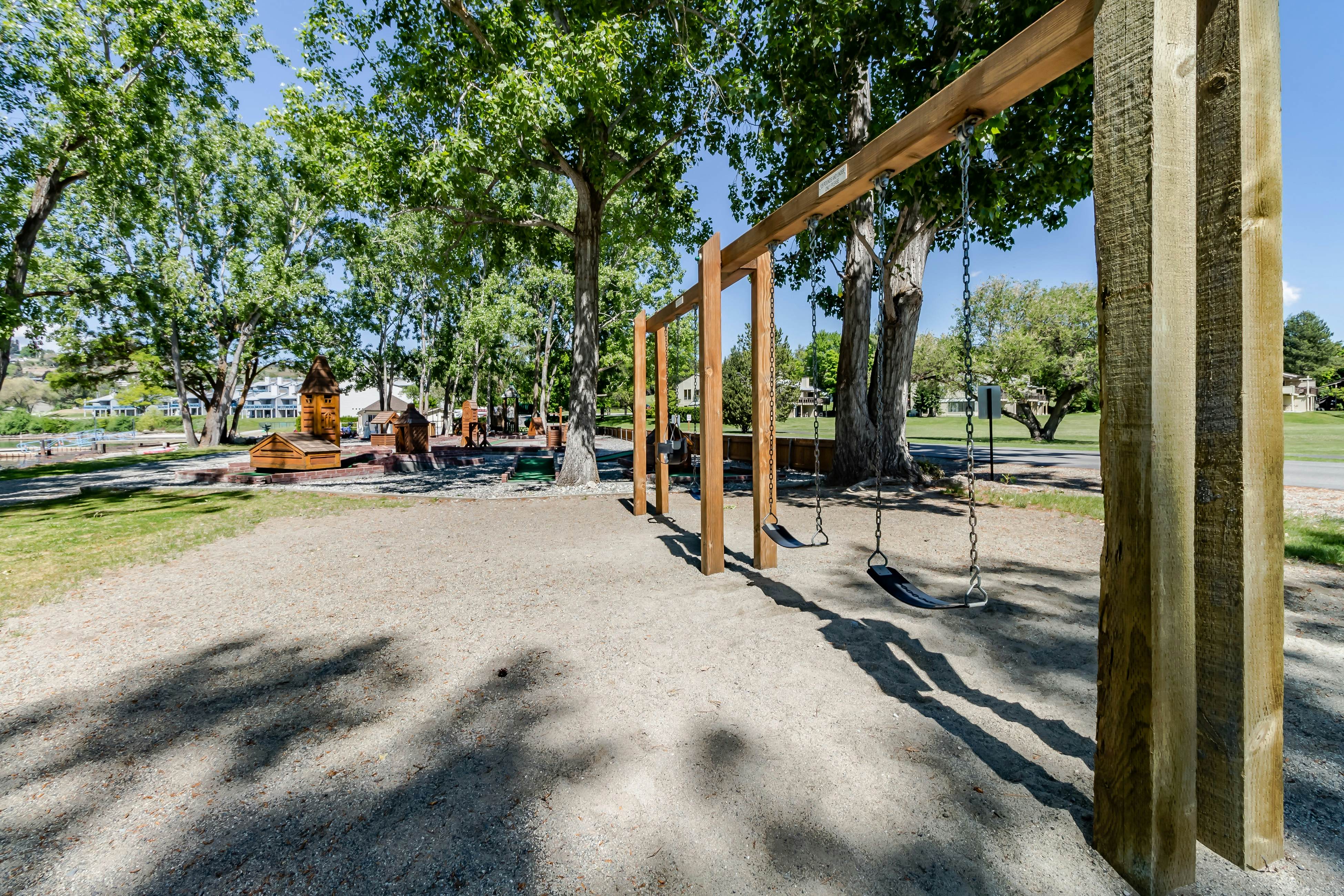 Lake Life at Wapato Point