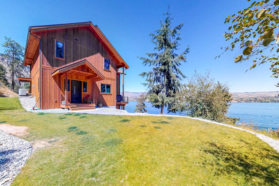 Constellations Lake House at Chelan 3 BD Chelan, WA Vacation Rental Vacasa