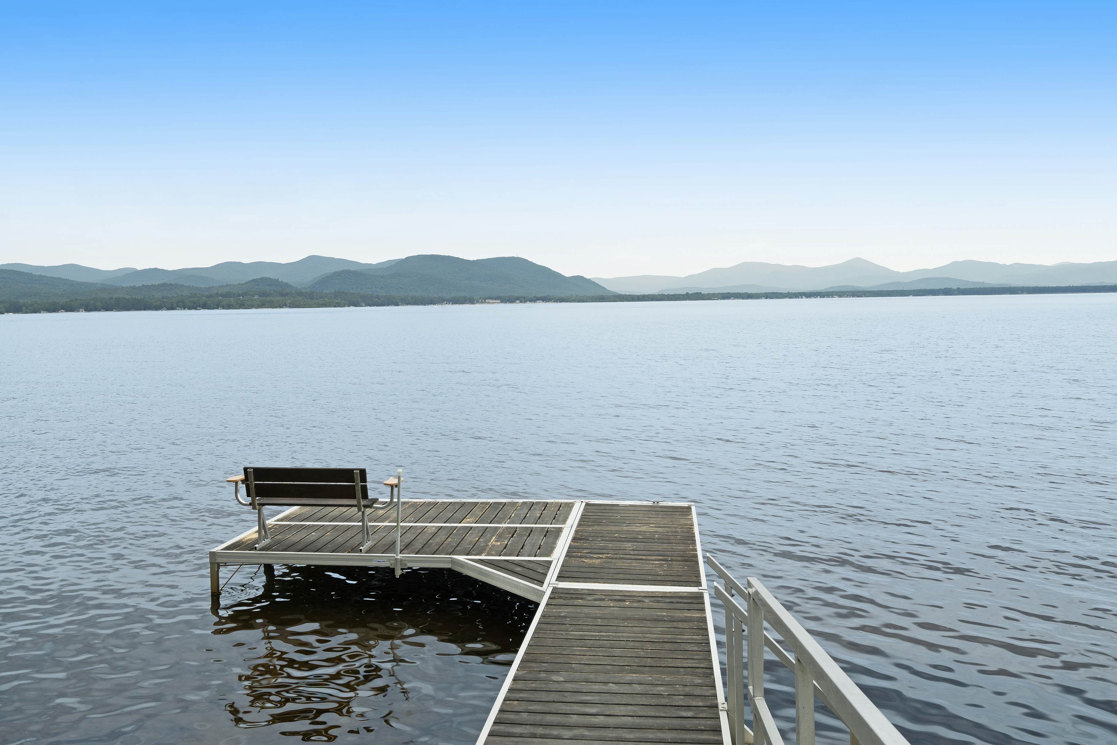 Long Sands Lakefront Home