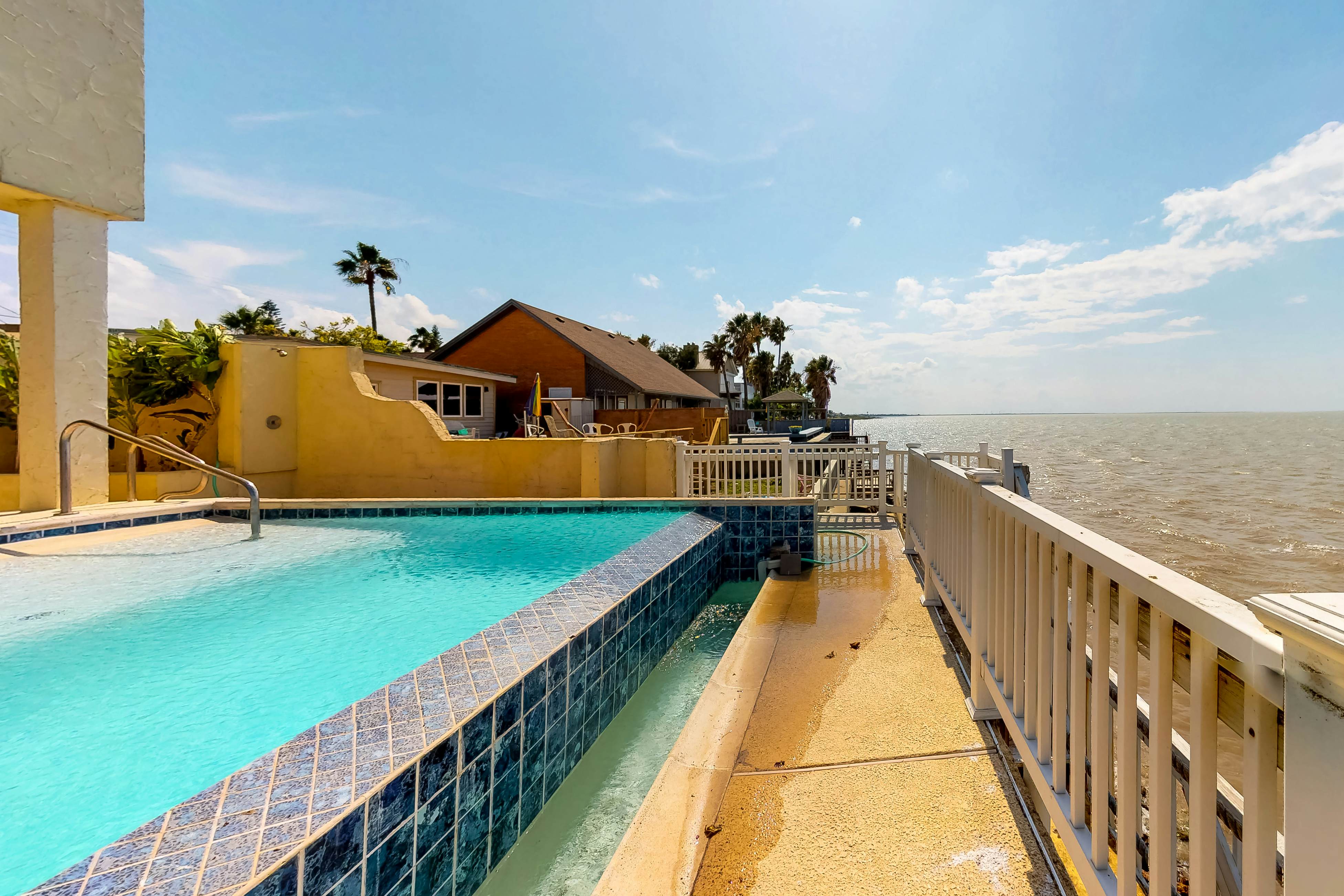 Ocean's Paradise 3 BD Port Isabel, TX Vacation Rental Vacasa