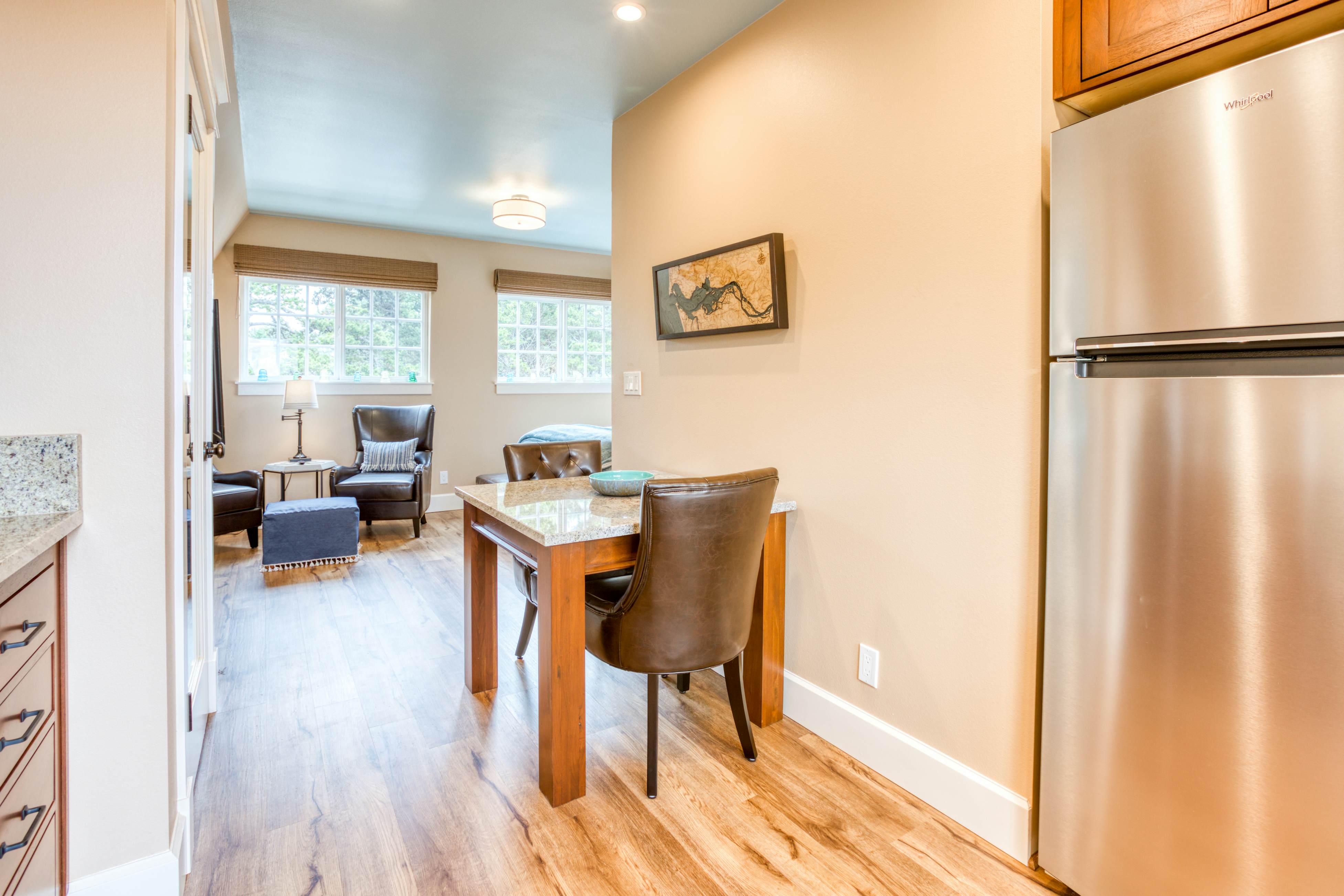 Ocean Delight 1 BD Warrenton, OR Vacation Rental Vacasa