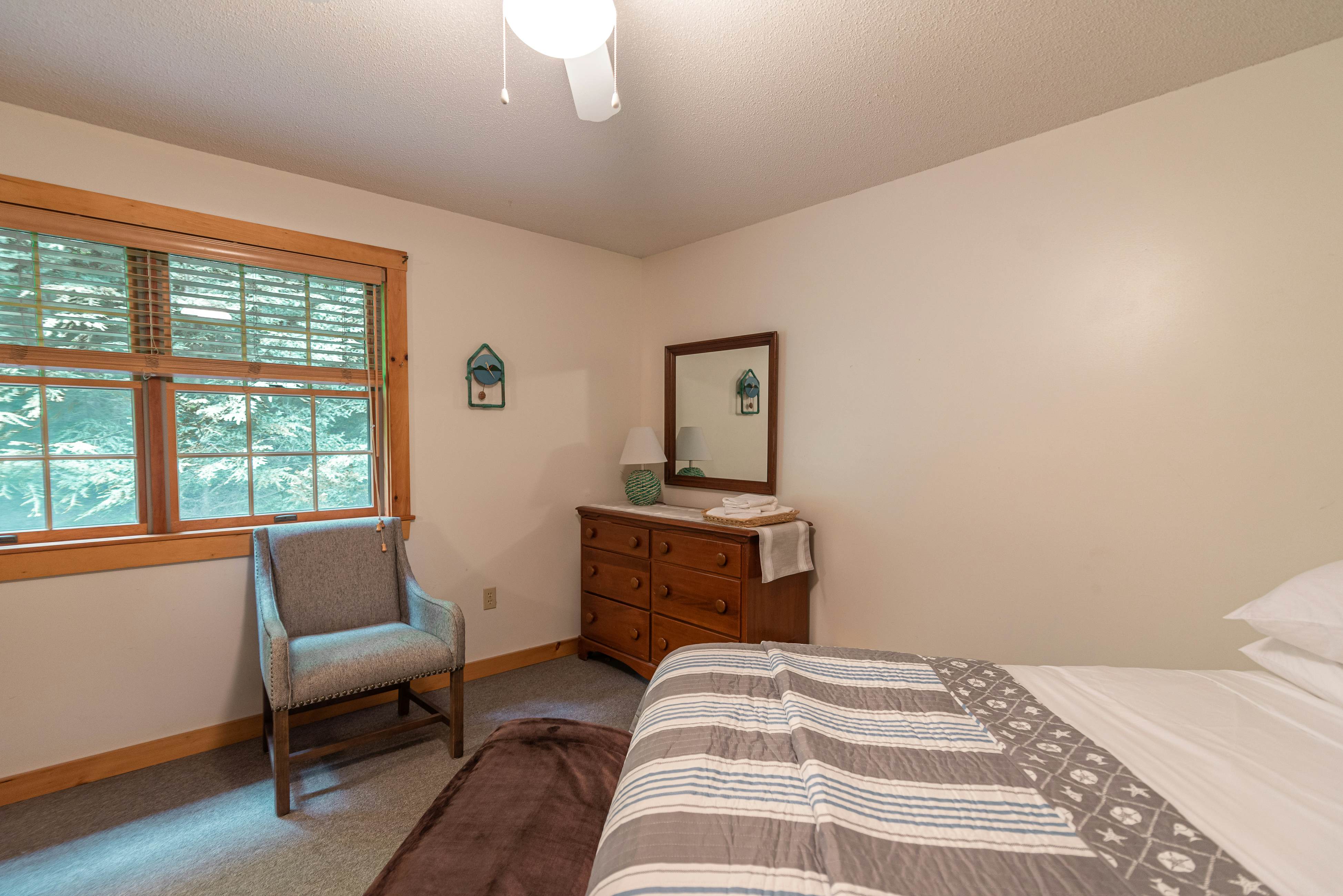 Loon Cove Cottage 4 BD Ellsworth, ME Vacation Rental Vacasa