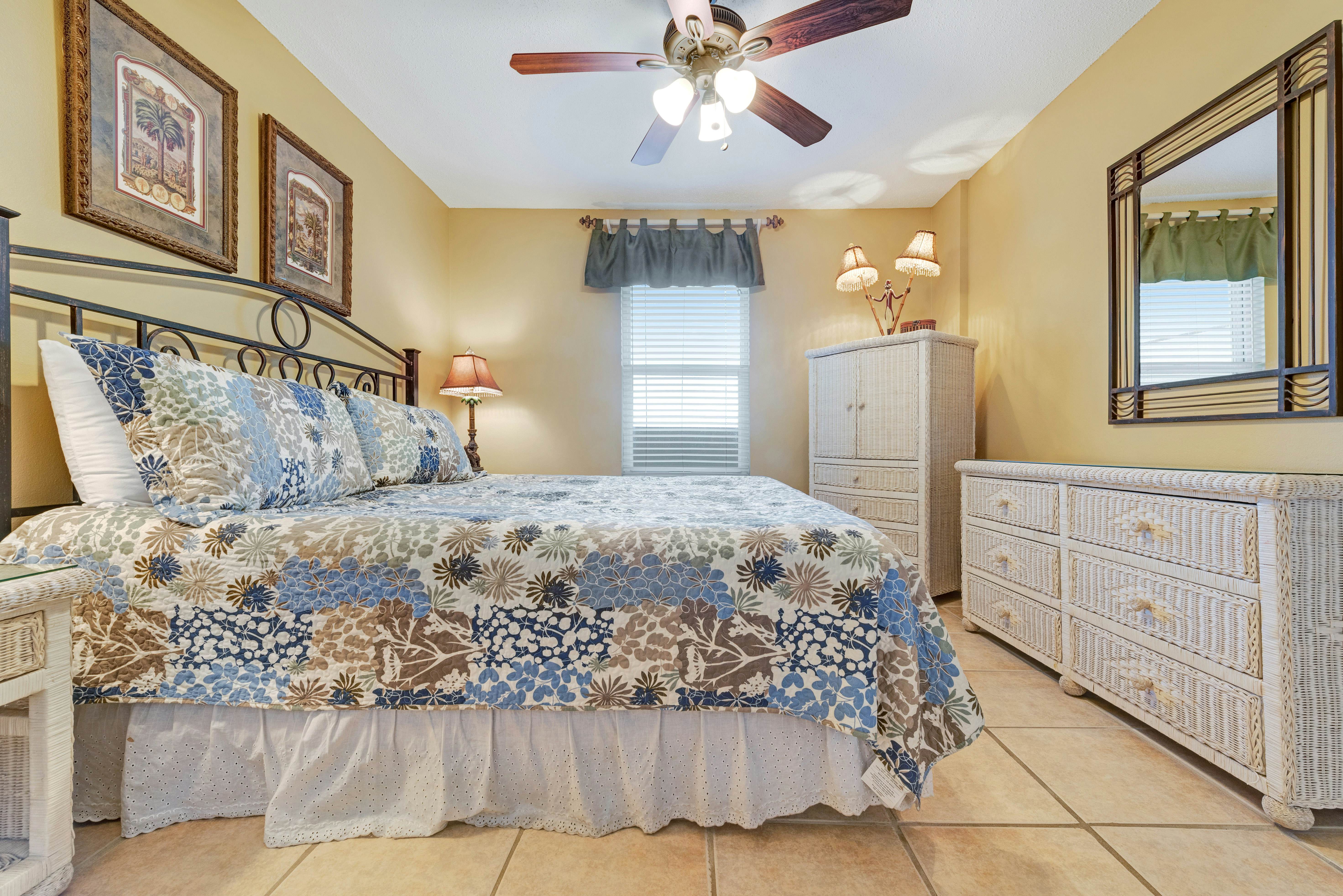 Pelican Beach Resort 610