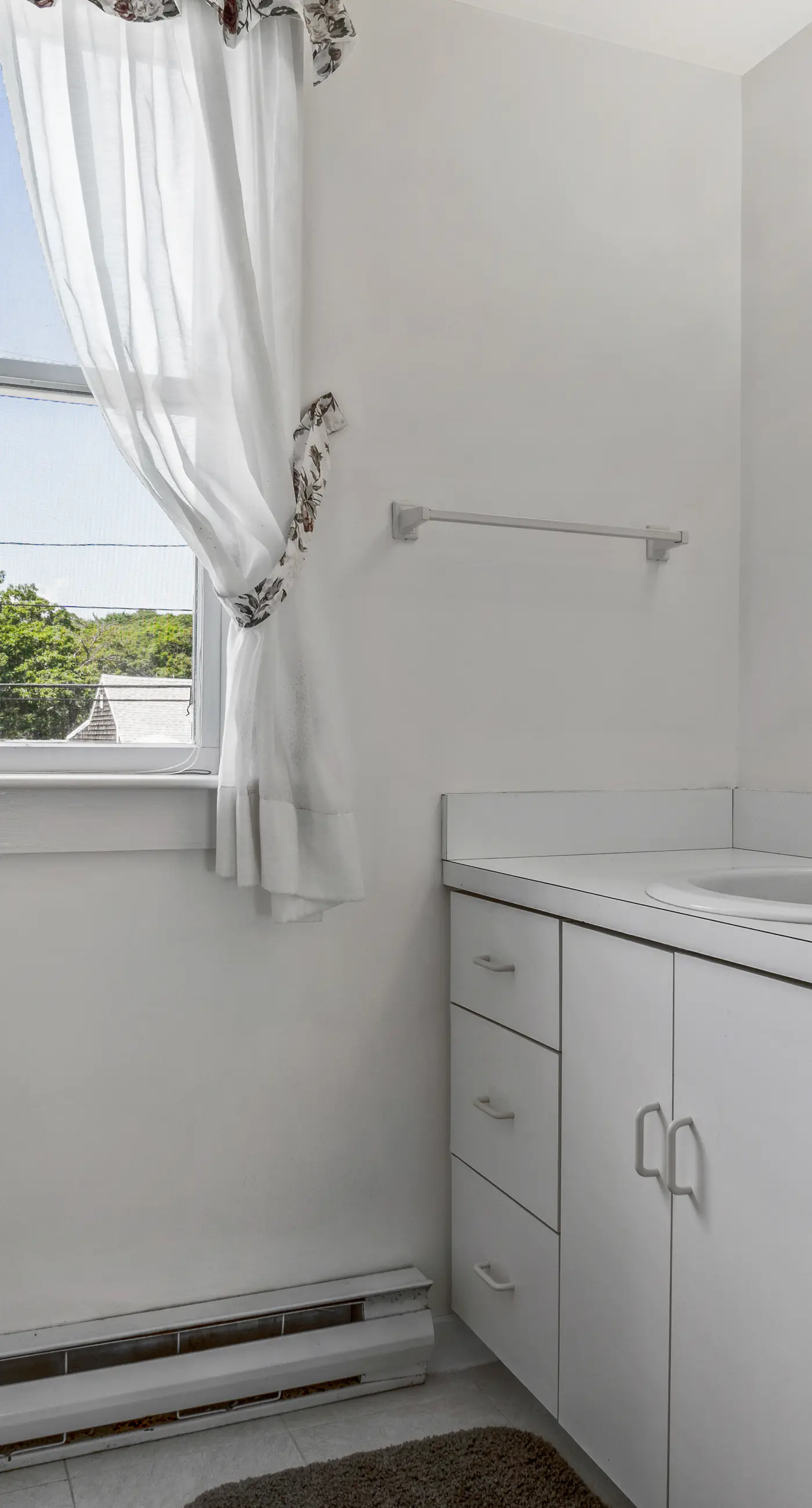 Oceanfront Cottage Long Beach 5 BD Rockport, MA Vacation Rental