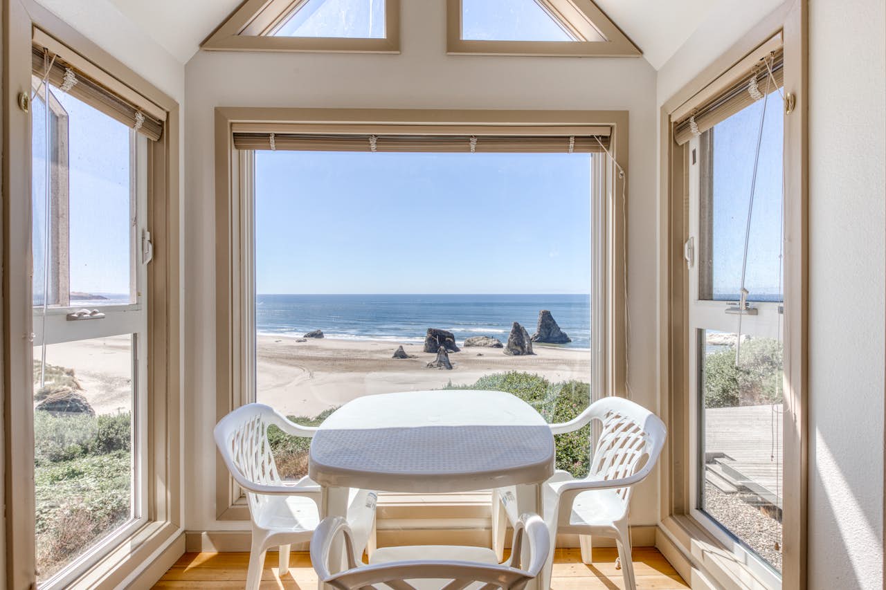 Beach Loop Condo 1 North Unit 3 BD Vacation Rental in Bandon, OR