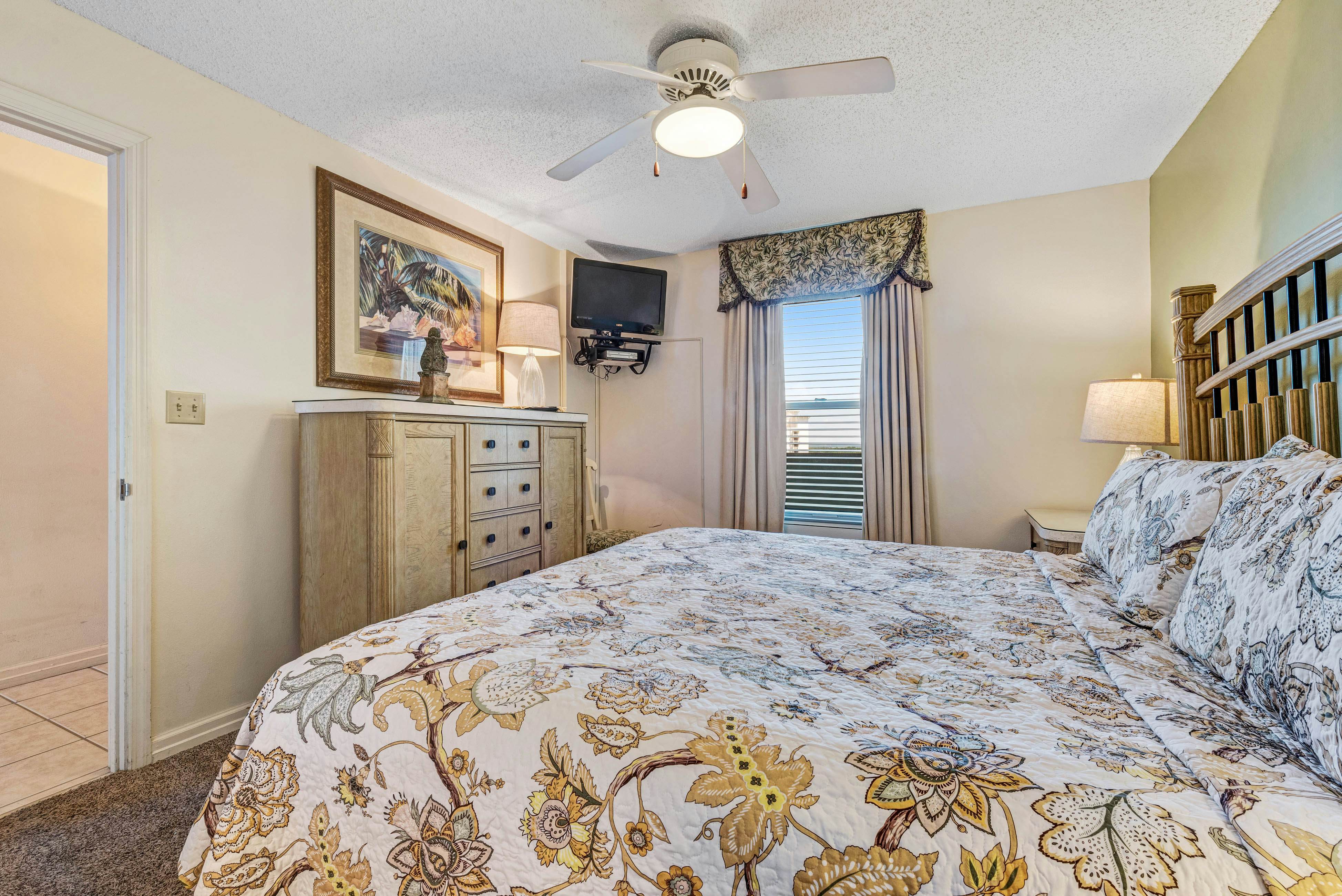 Pelican Beach Resort 1409