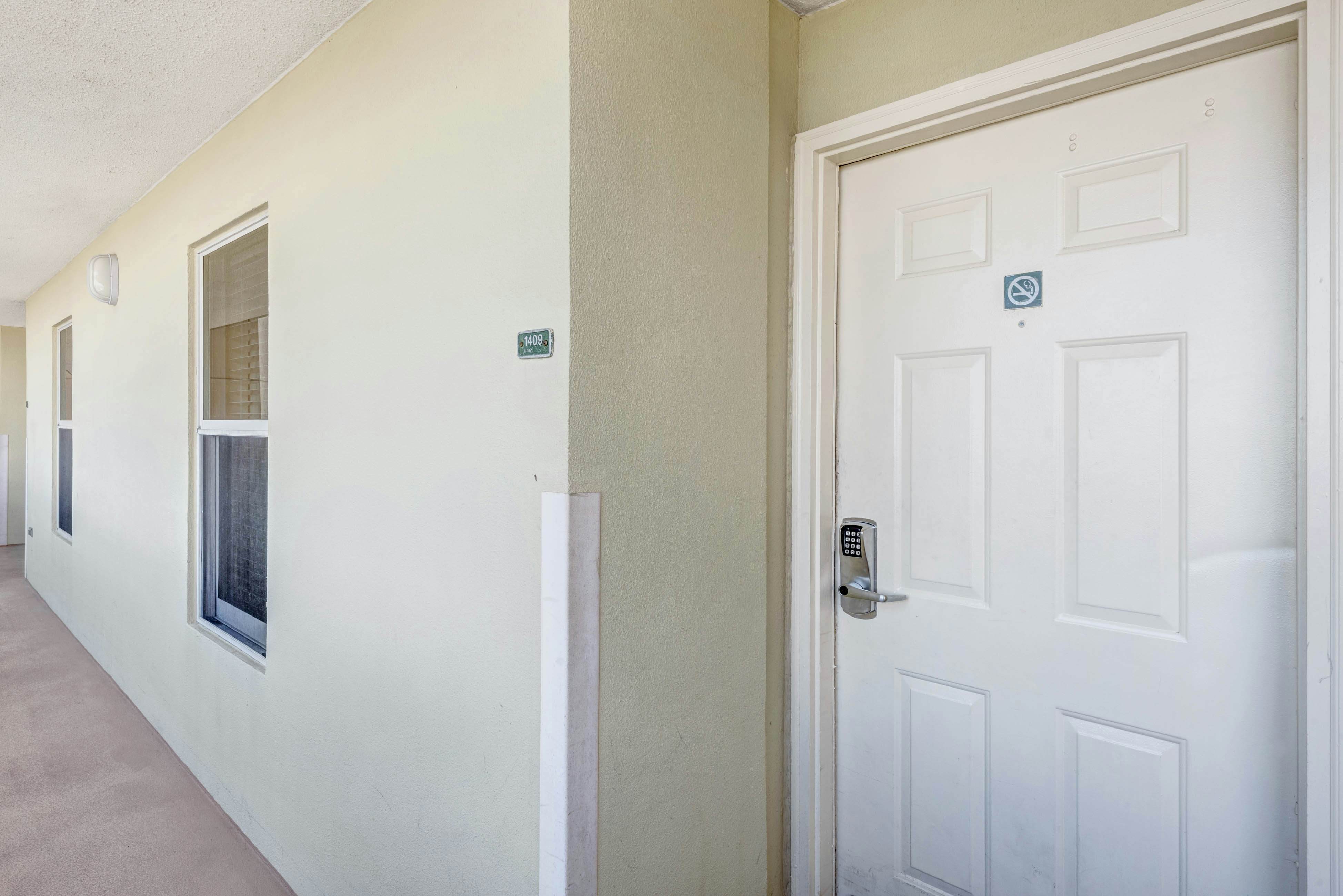 Pelican Beach Resort 1409