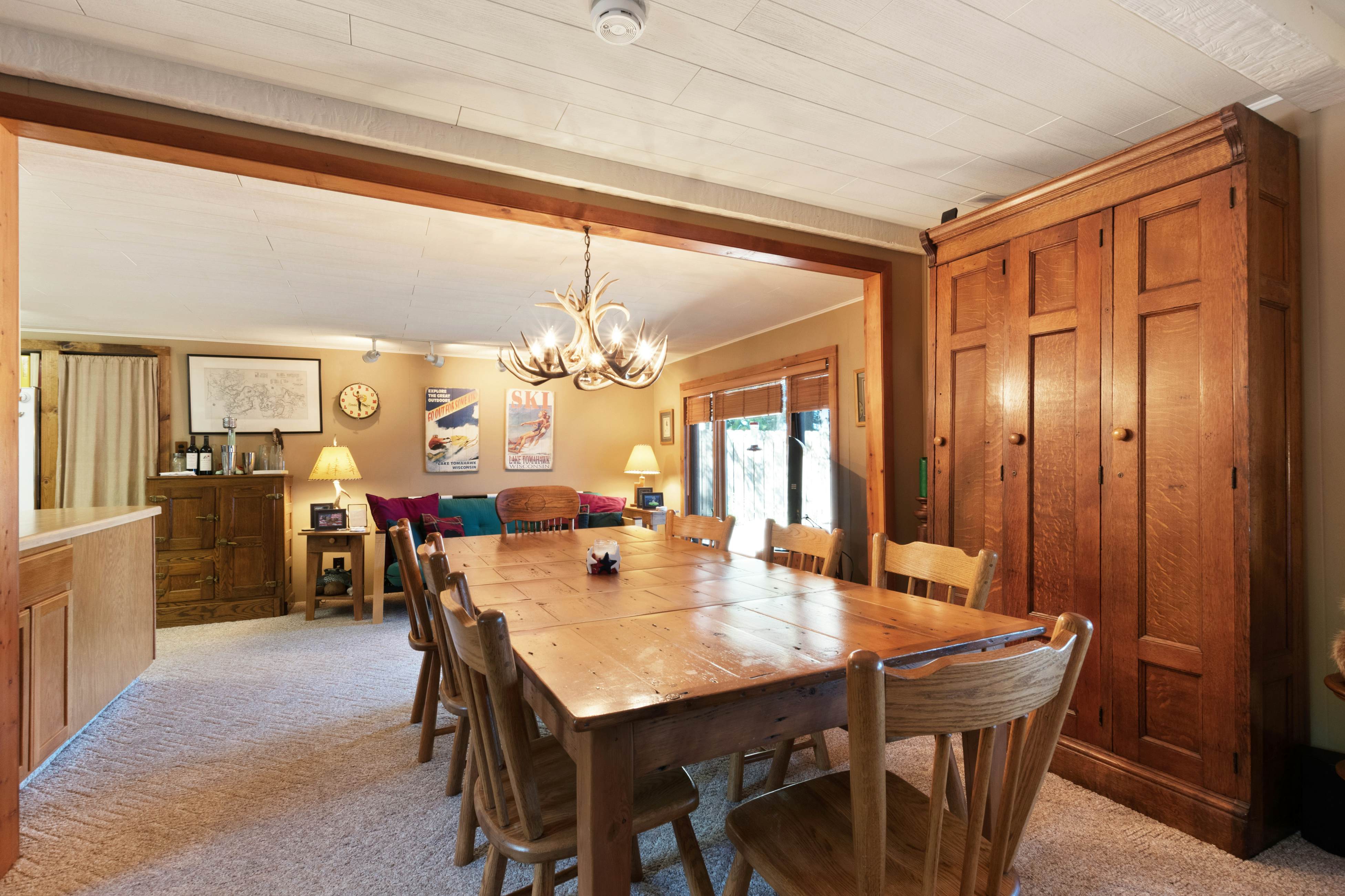 Lake Tomahawk Lodge 4 BD Lake Tomahawk, WI Vacation Rental Vacasa