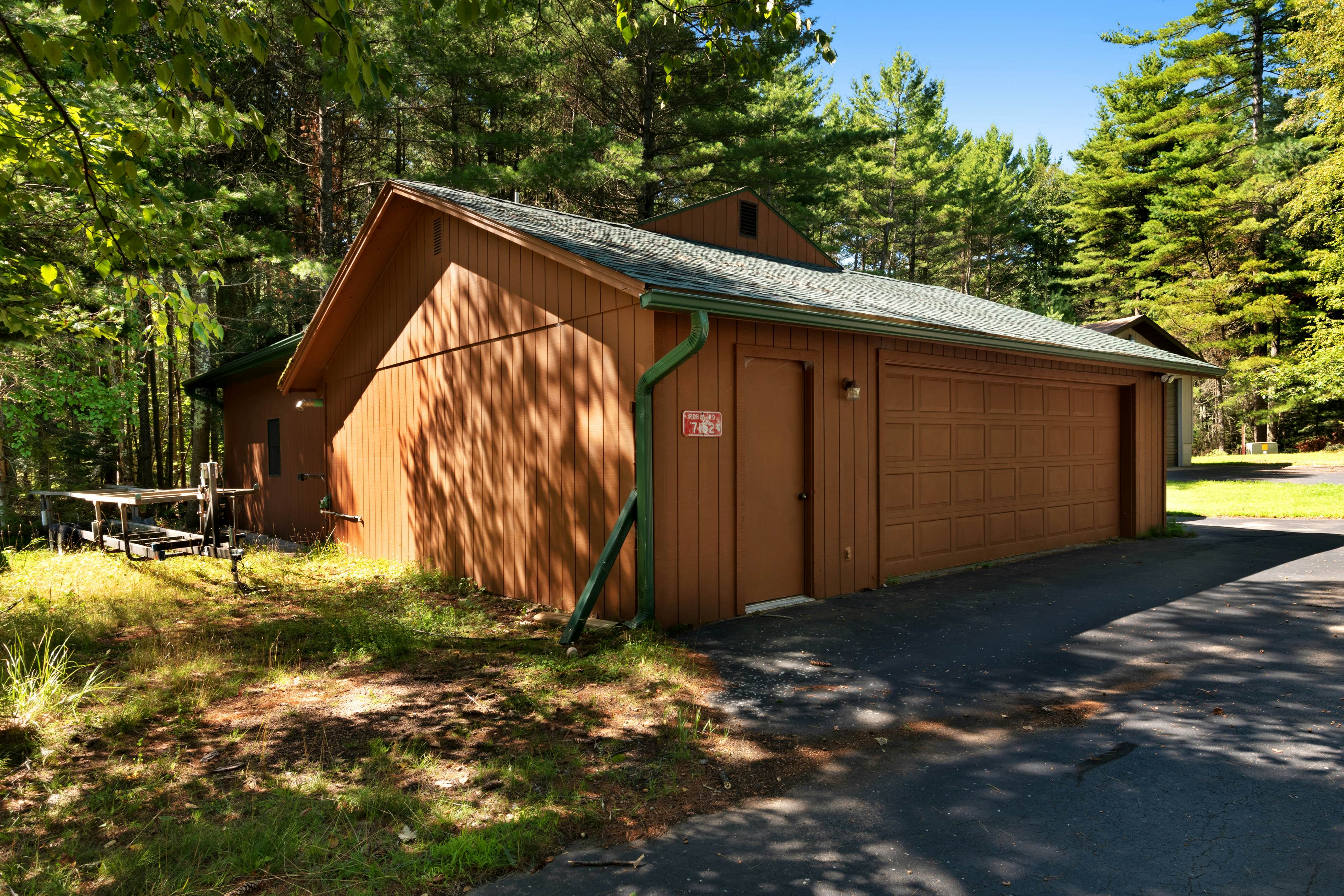 Lake Tomahawk Lodge 4 BD Lake Tomahawk, WI Vacation Rental Vacasa