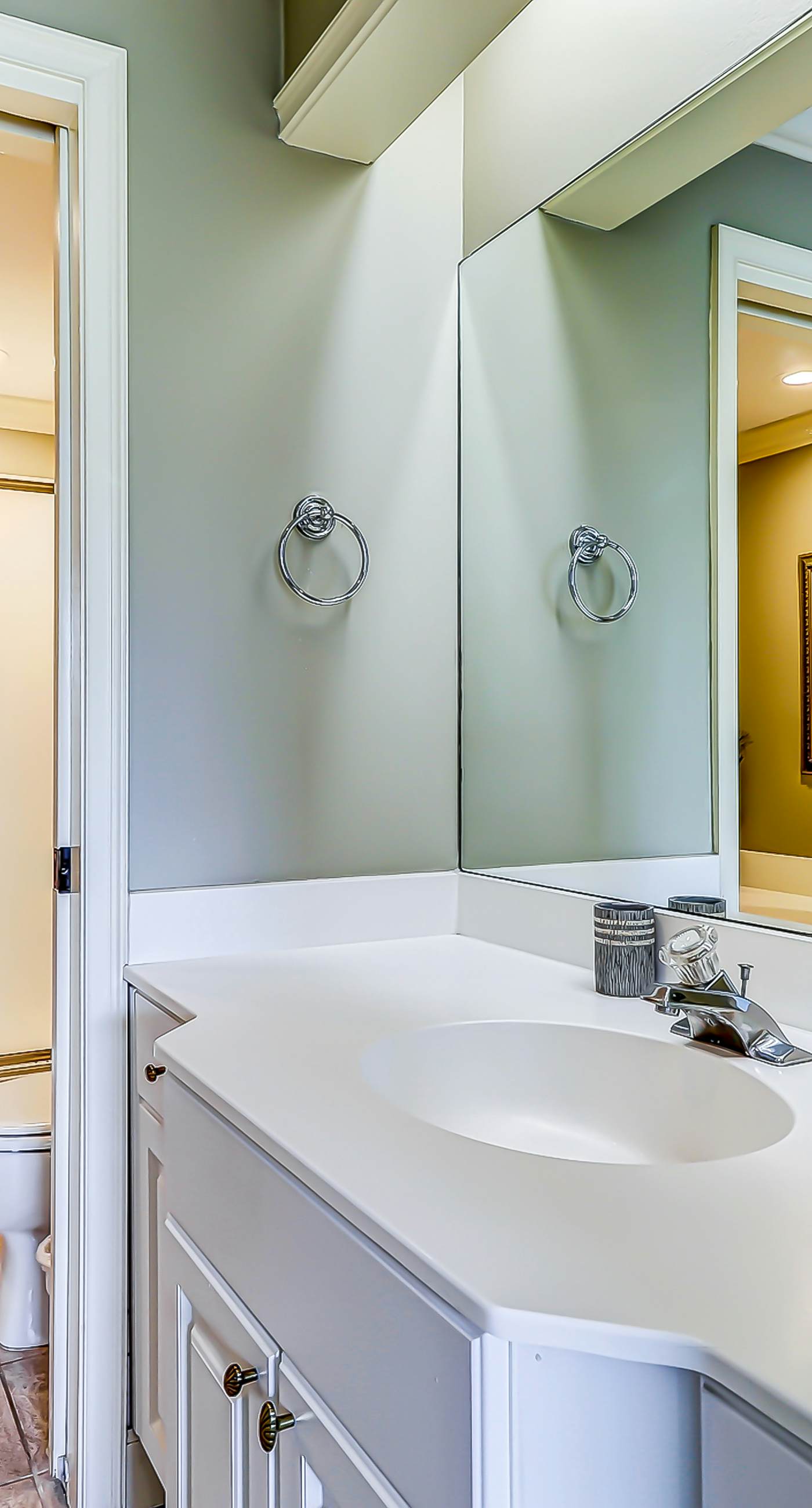 North Shore Place 407