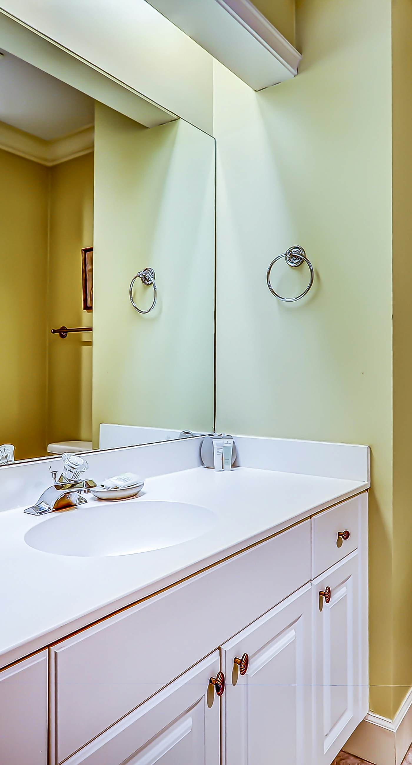 North Shore Place 407