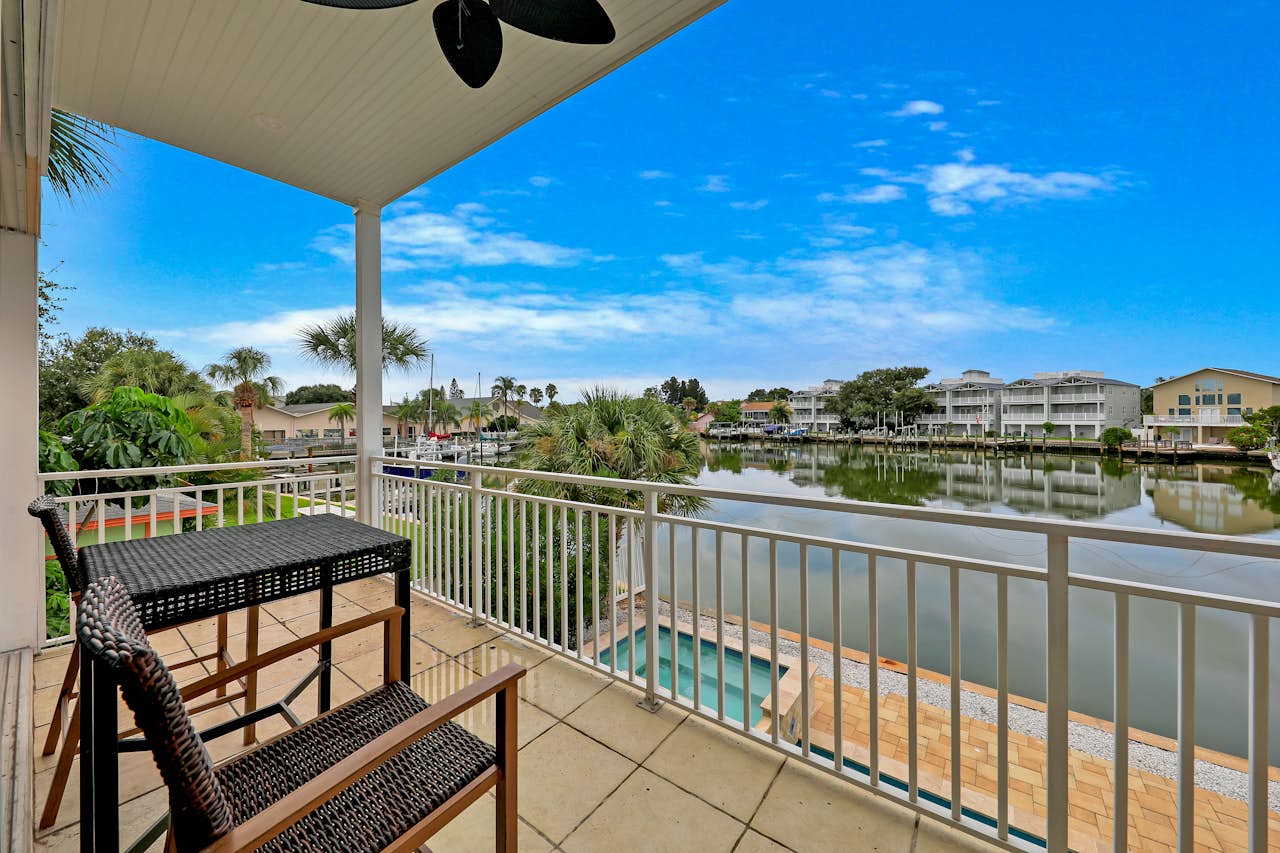 Intercoastal Waterfront Retreat 4 BD Indian Rocks Beach, FL Vacation
