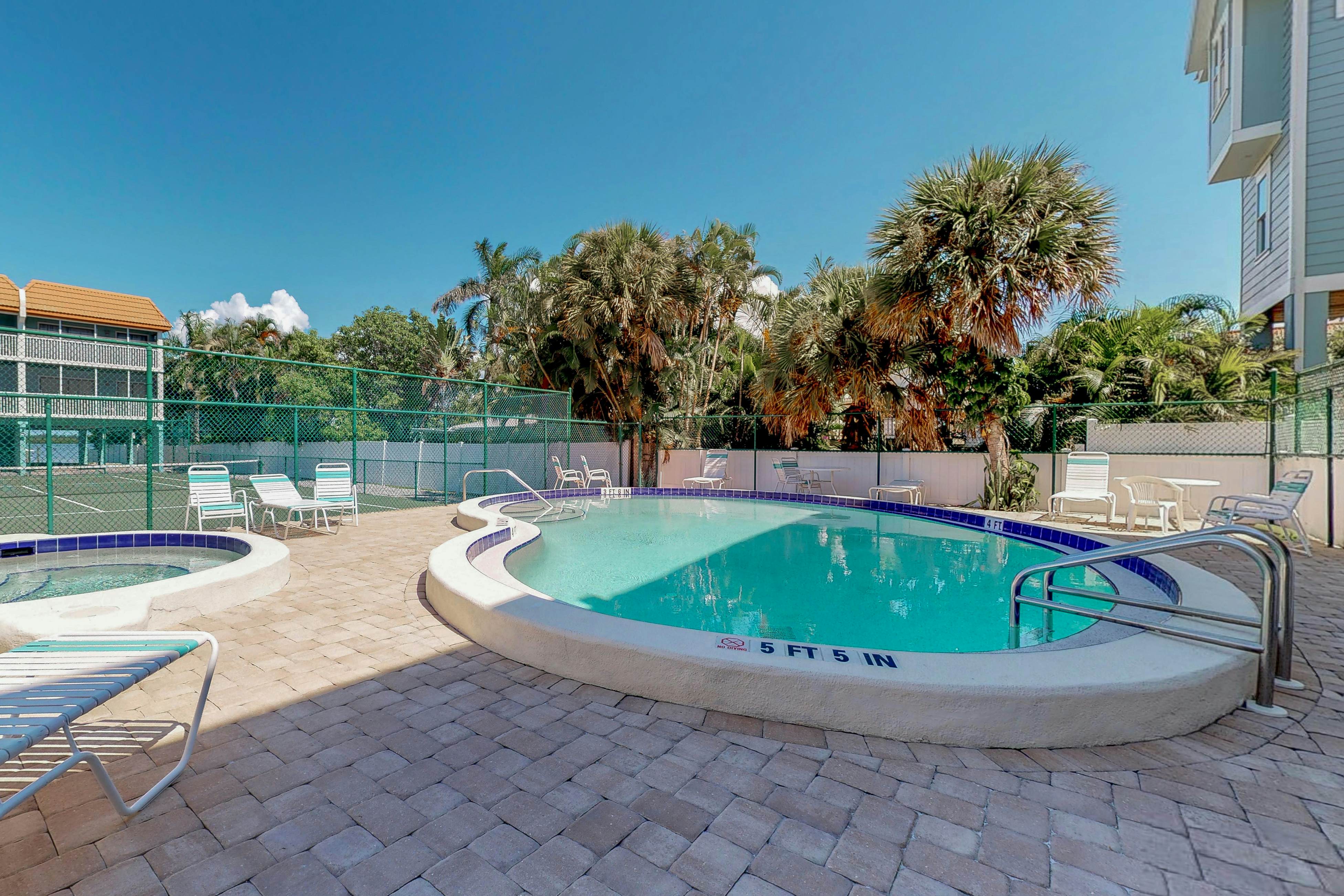 Pelican Cove 6 | 2 BD Bradenton Beach, FL Vacation Rental | Vacasa