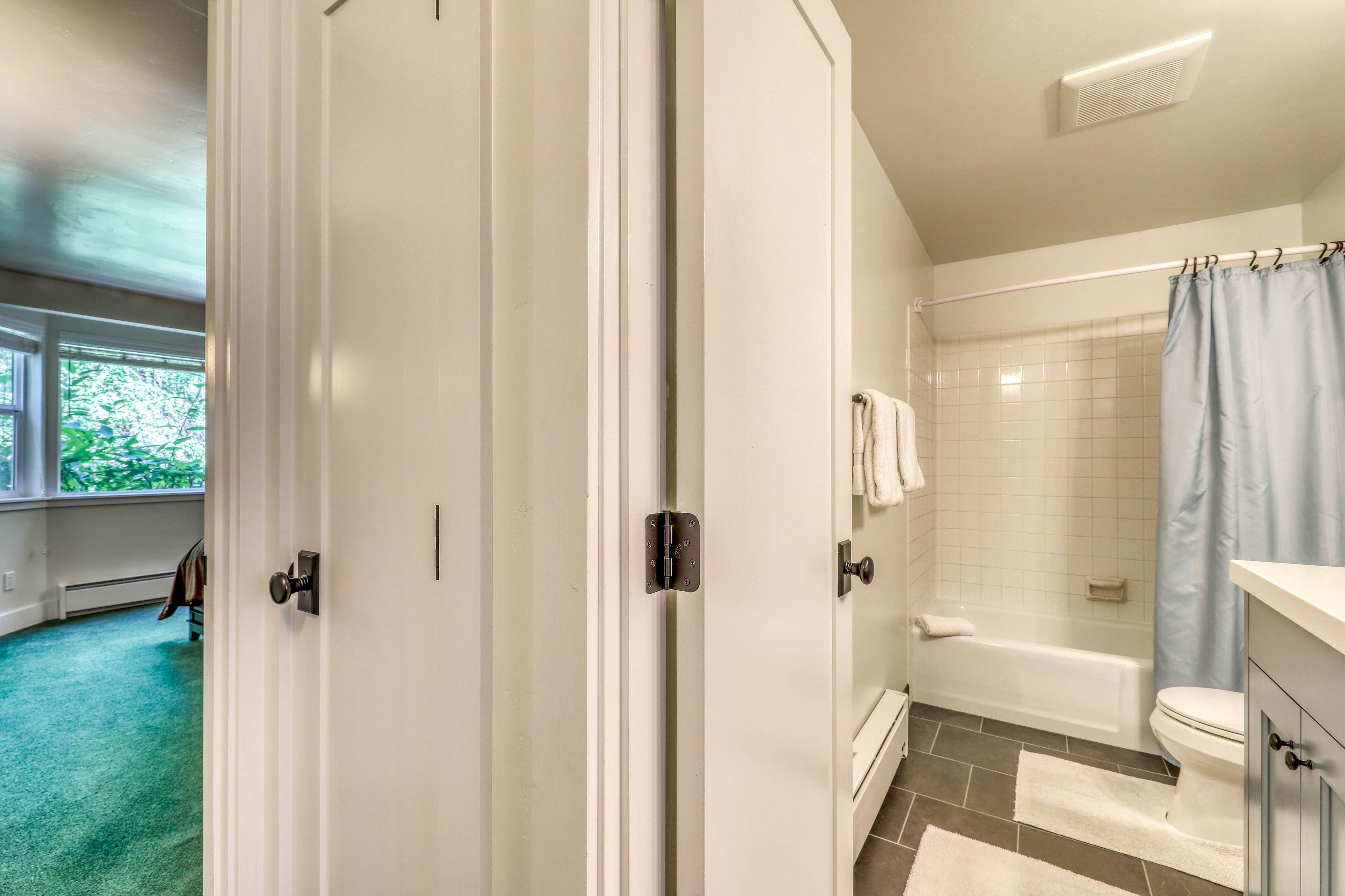 Single Level Ranch Condo in Elkhorn