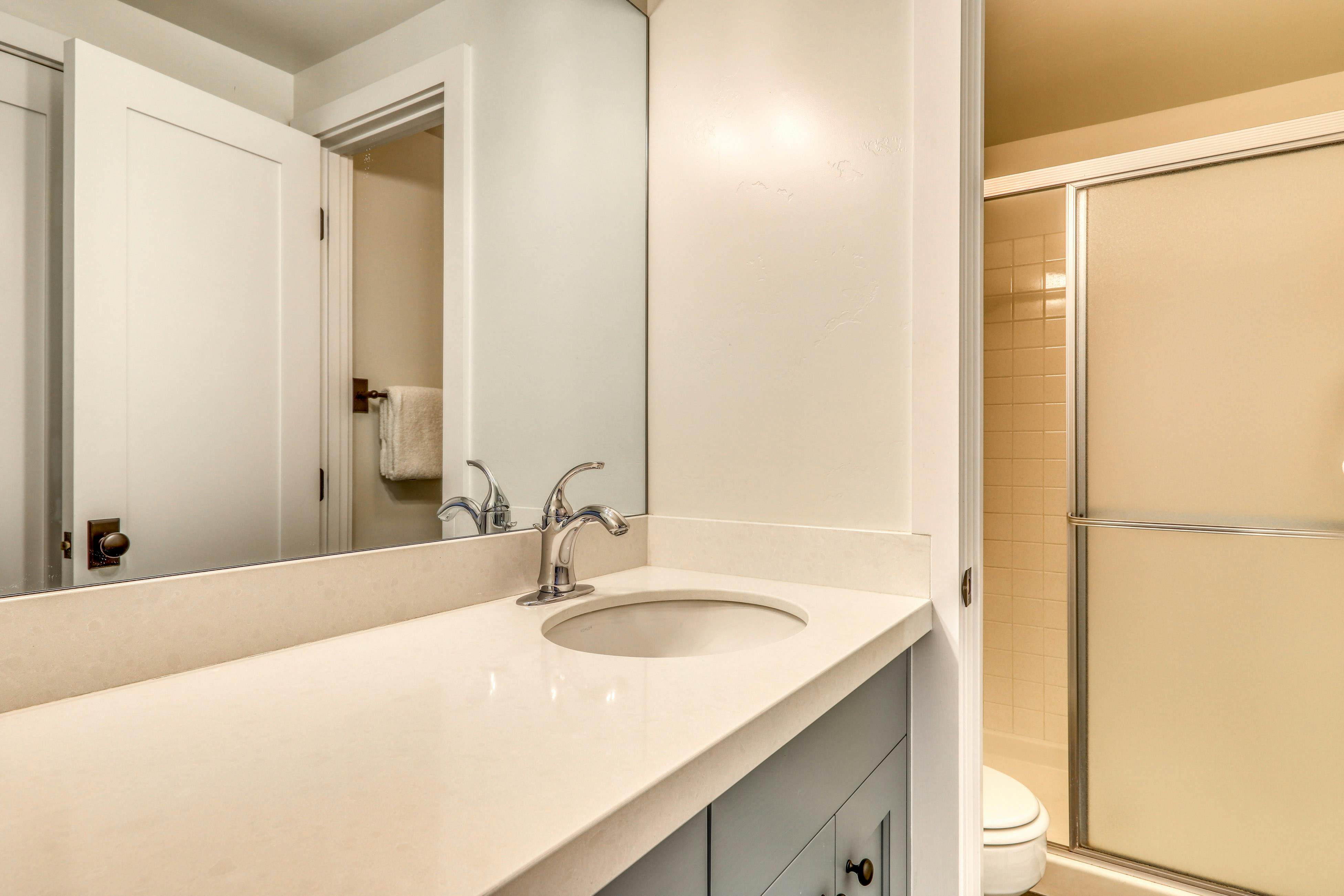 Single Level Ranch Condo in Elkhorn