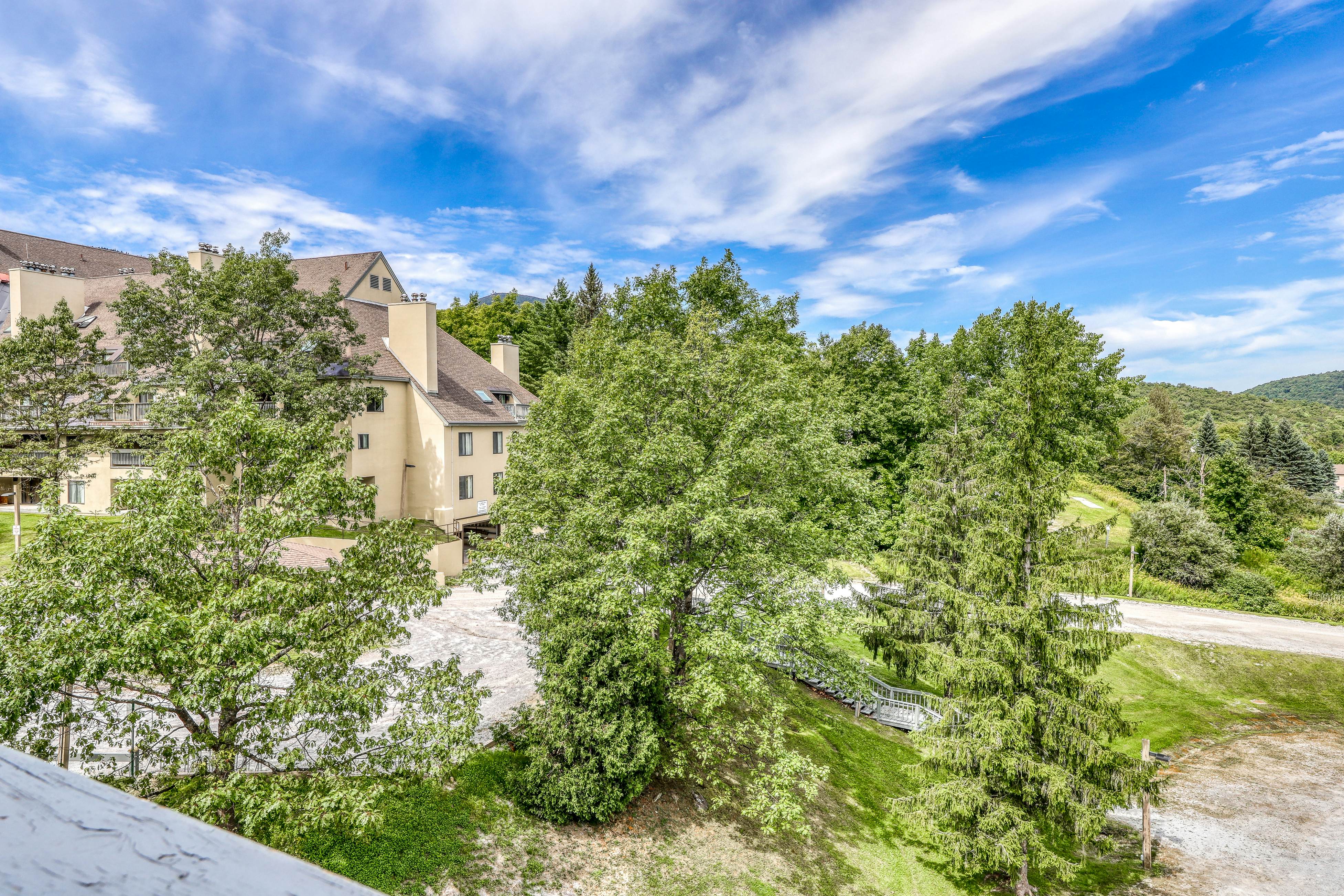 Mountain Green - 1F8