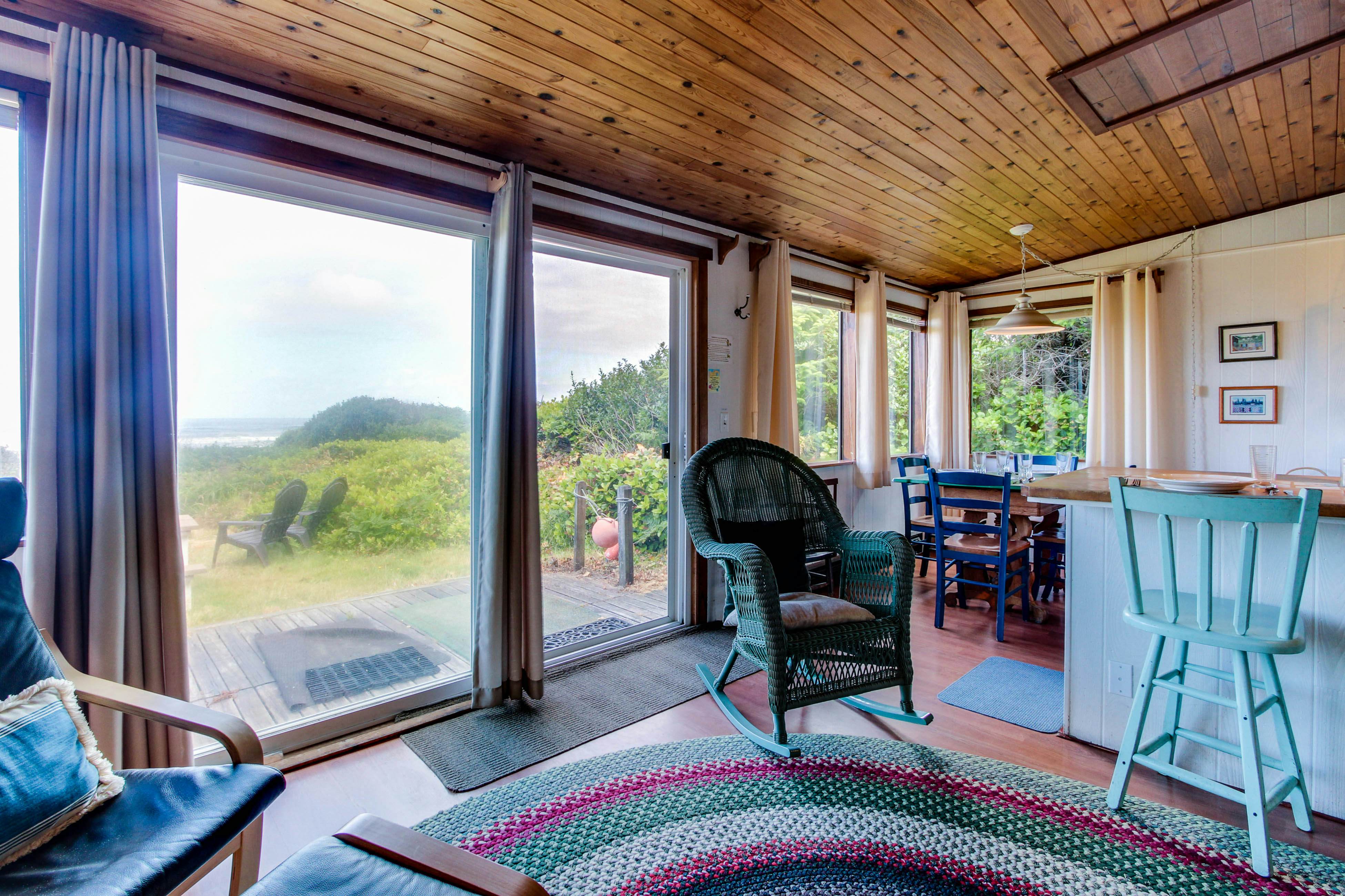 Dulcinea's Cabin 2 BD Yachats, OR Vacation Rental Vacasa