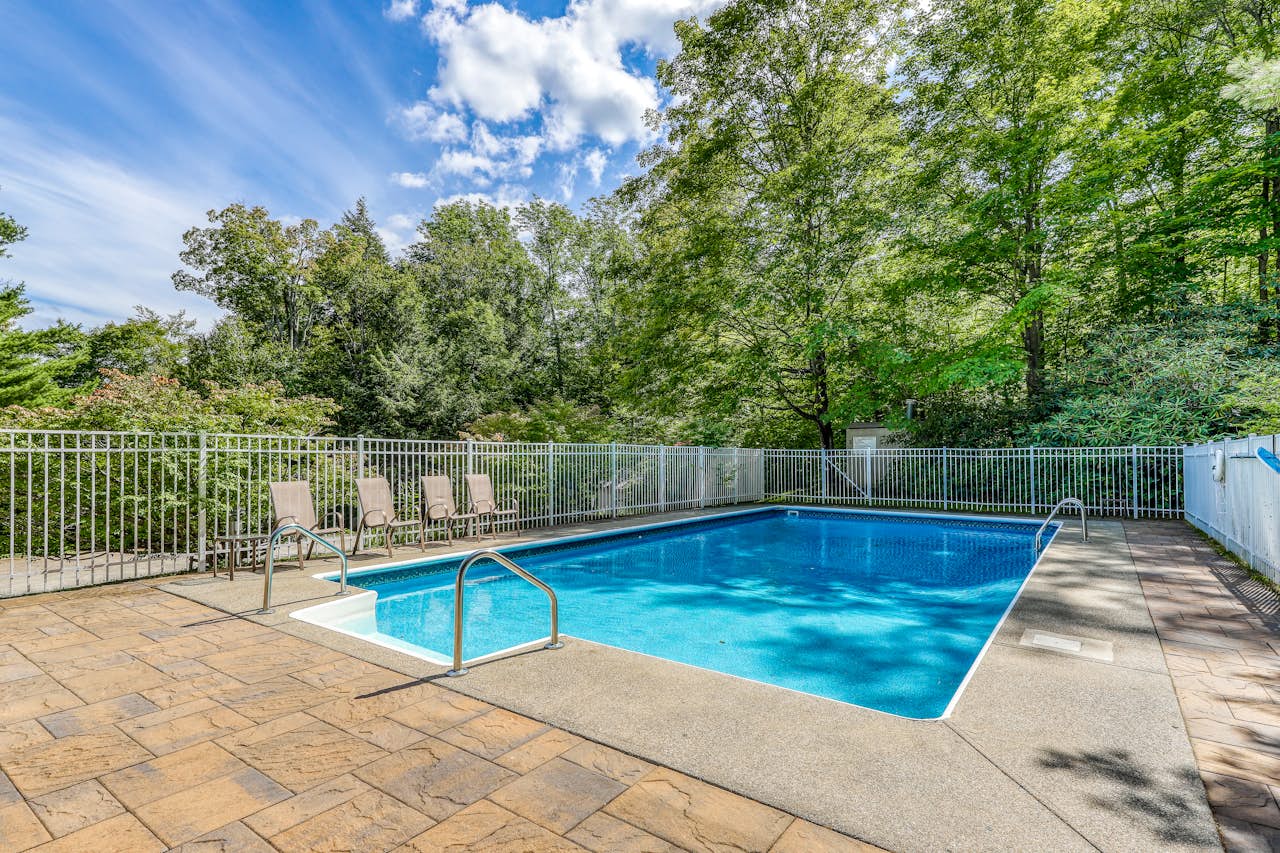 Snowside 22 2 BD Waitsfield, VT Vacation Rental Vacasa