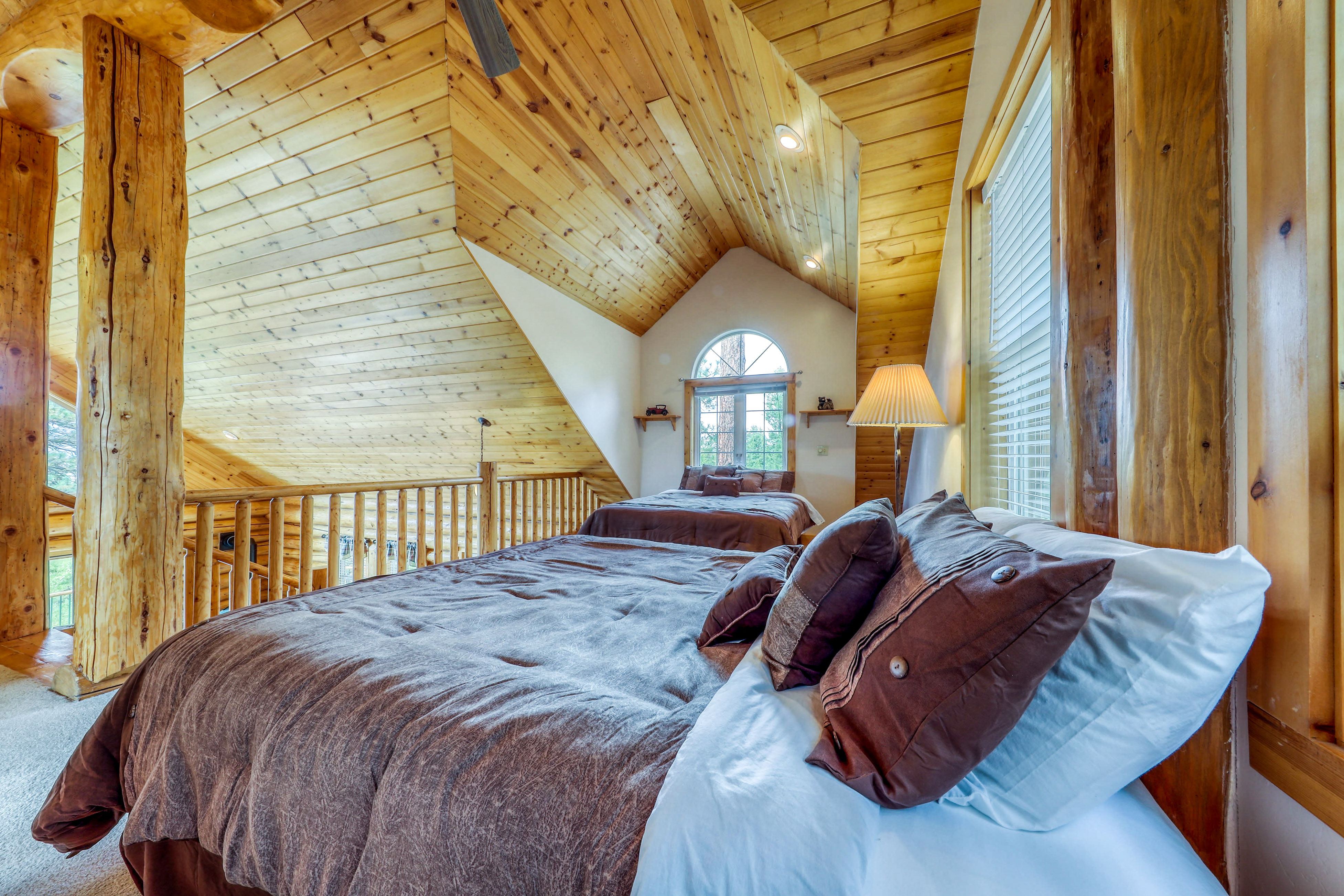 Cascade Lakeview Log Cabin | 1 BD Cascade, ID Vacation Rental | Vacasa