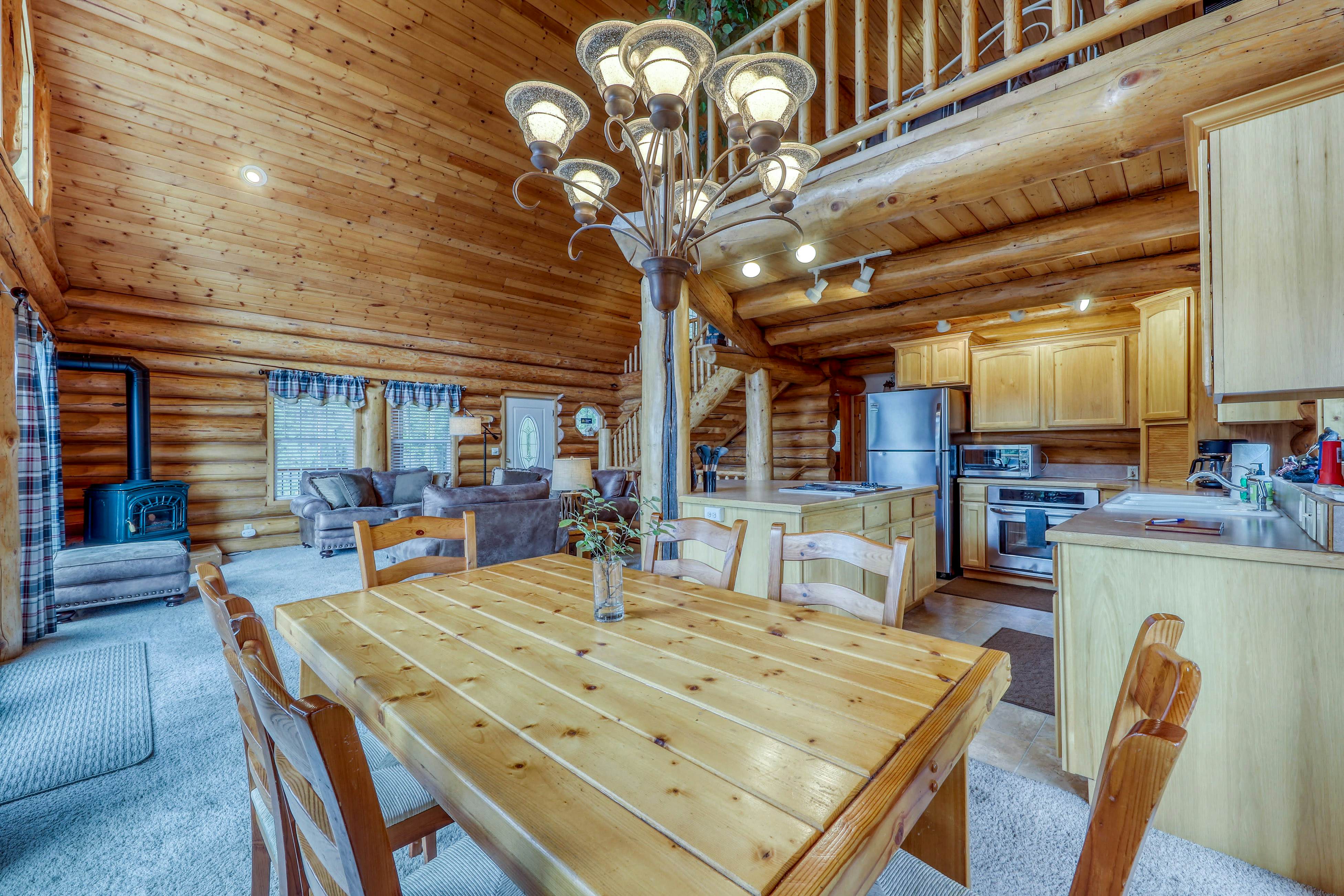 Cascade Lakeview Log Cabin 1 BD Cascade, ID Vacation Rental Vacasa