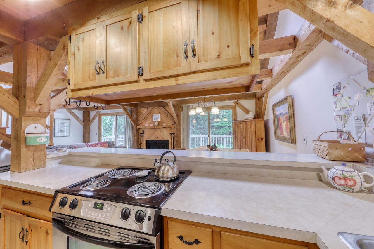 Sherwood Escape 3 BD Vacation Rental in Londonderry, VT Vacasa