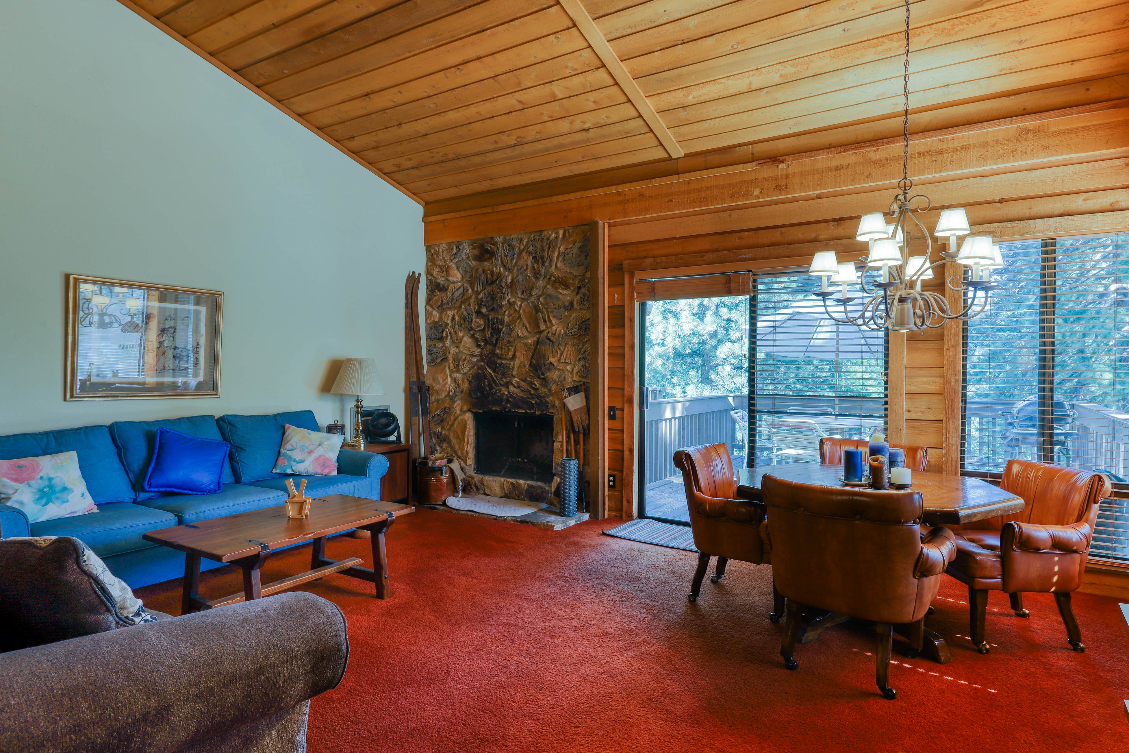 Huntington Lair Condominium