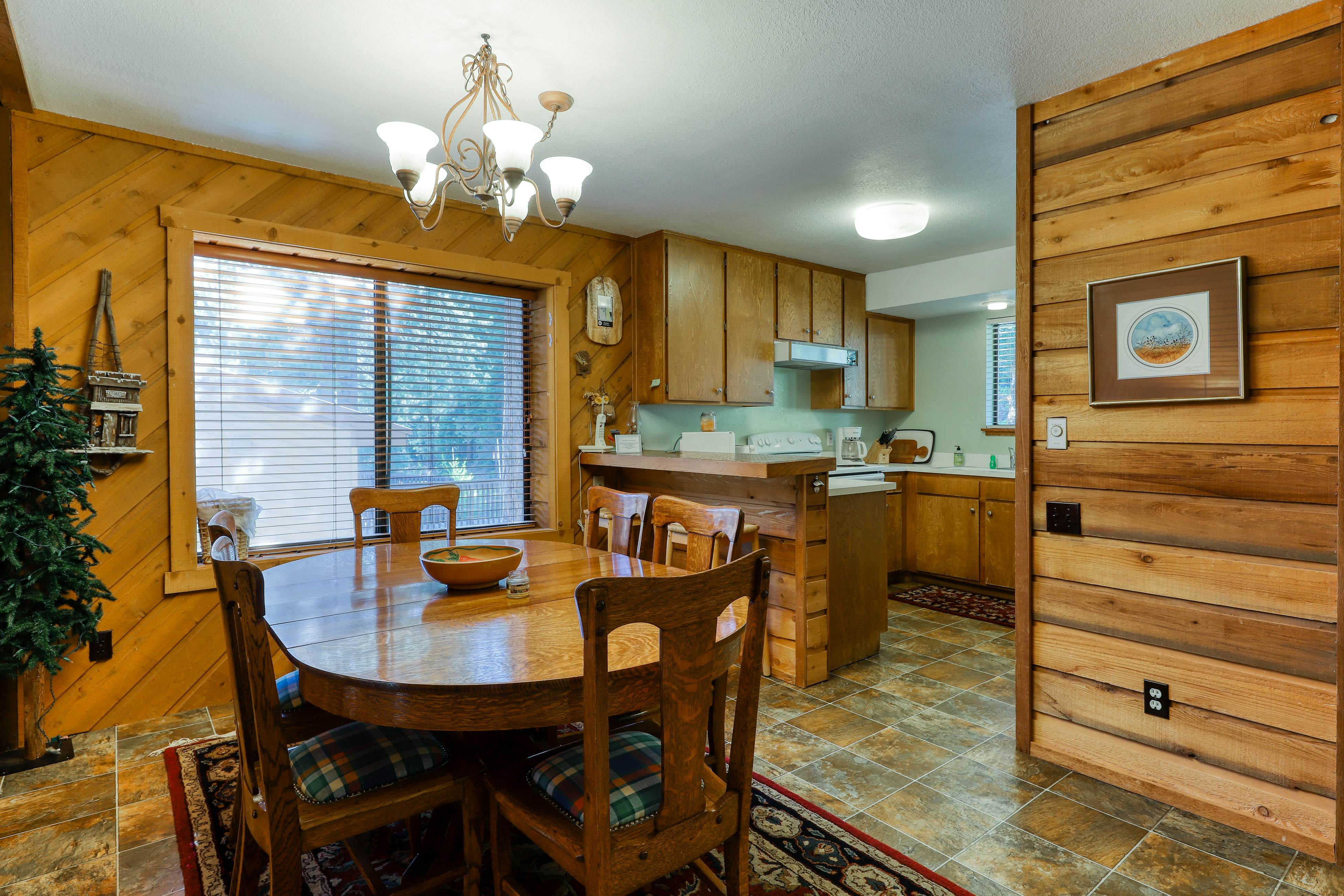 Huntington Lair Condominium