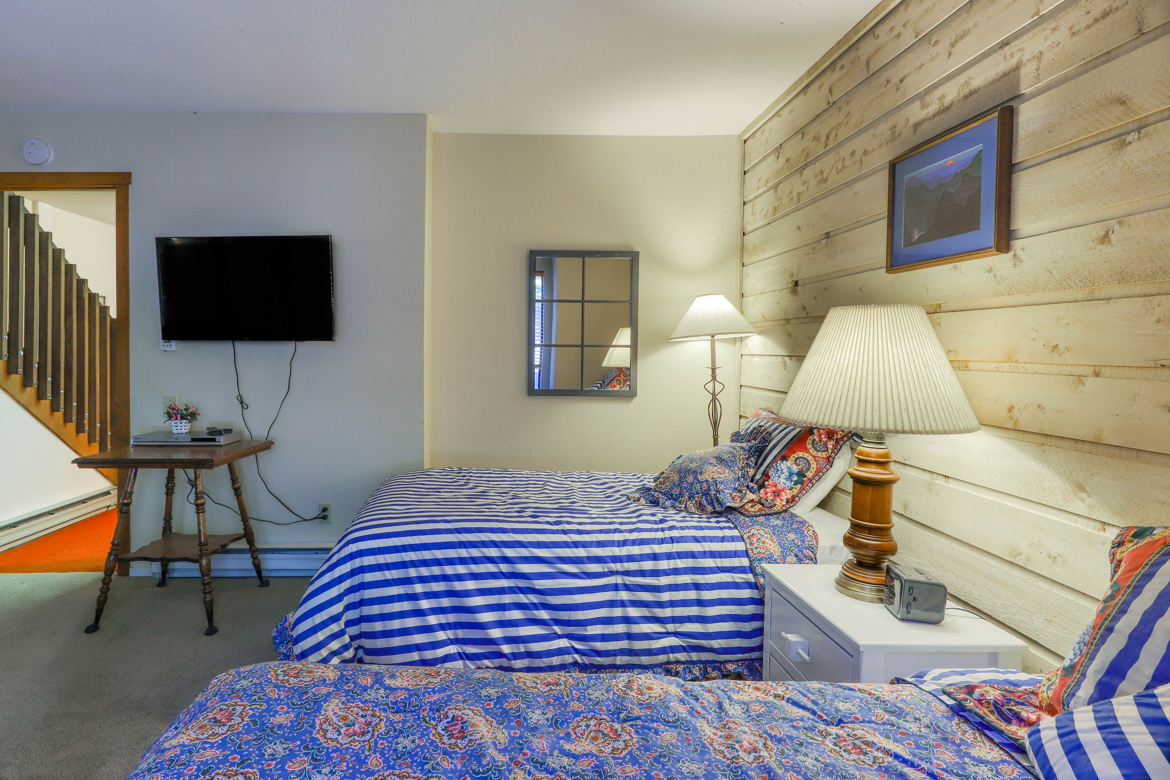 Huntington Lair Condominium