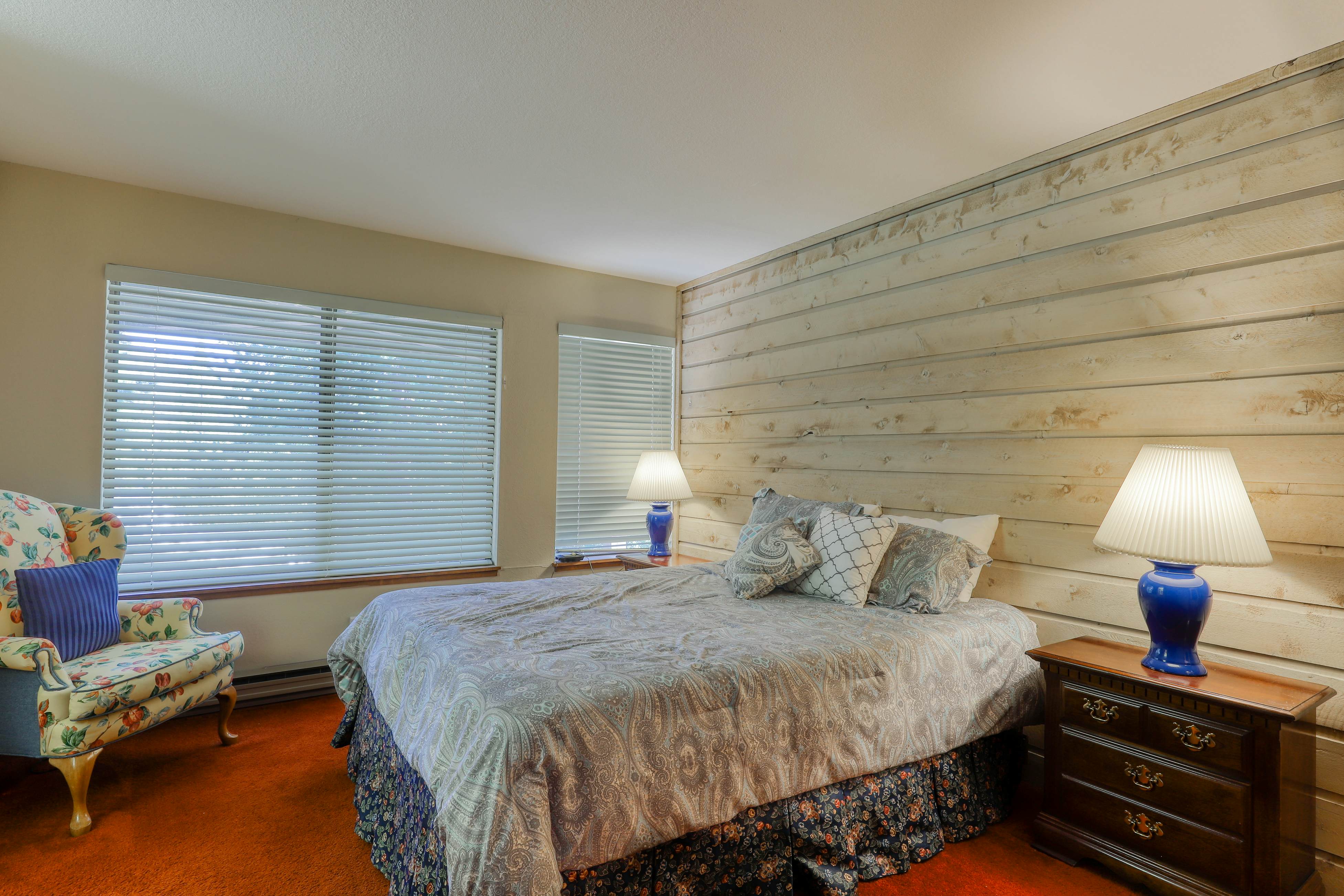 Huntington Lair Condominium