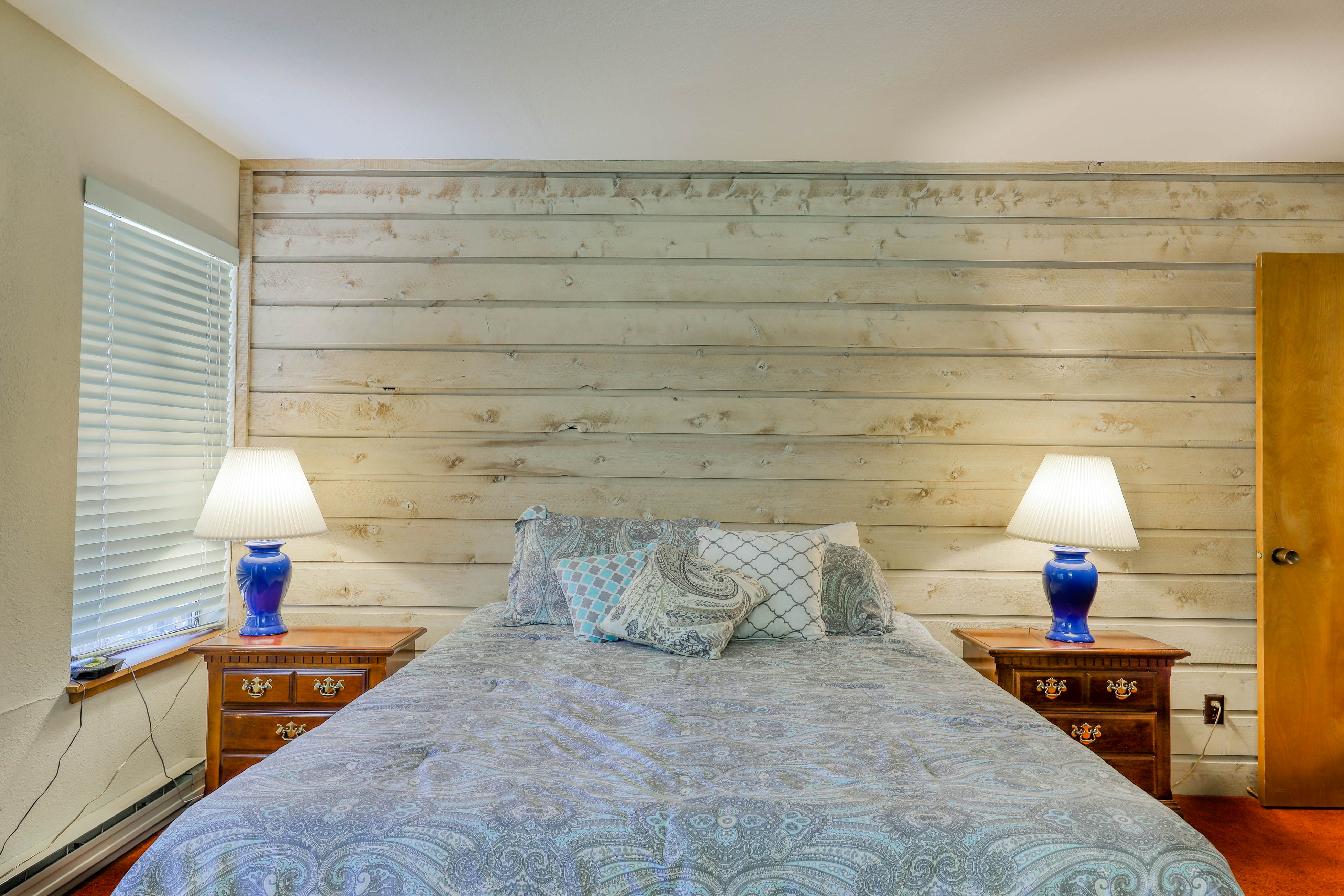 Huntington Lair Condominium