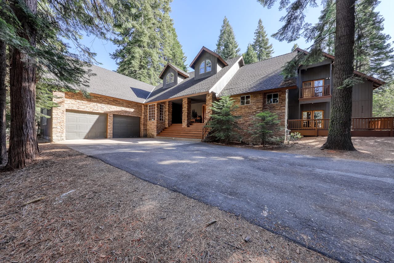 Lazy Bear Lodge 6 BD Vacation Rental in Shaver Lake, CA Vacasa