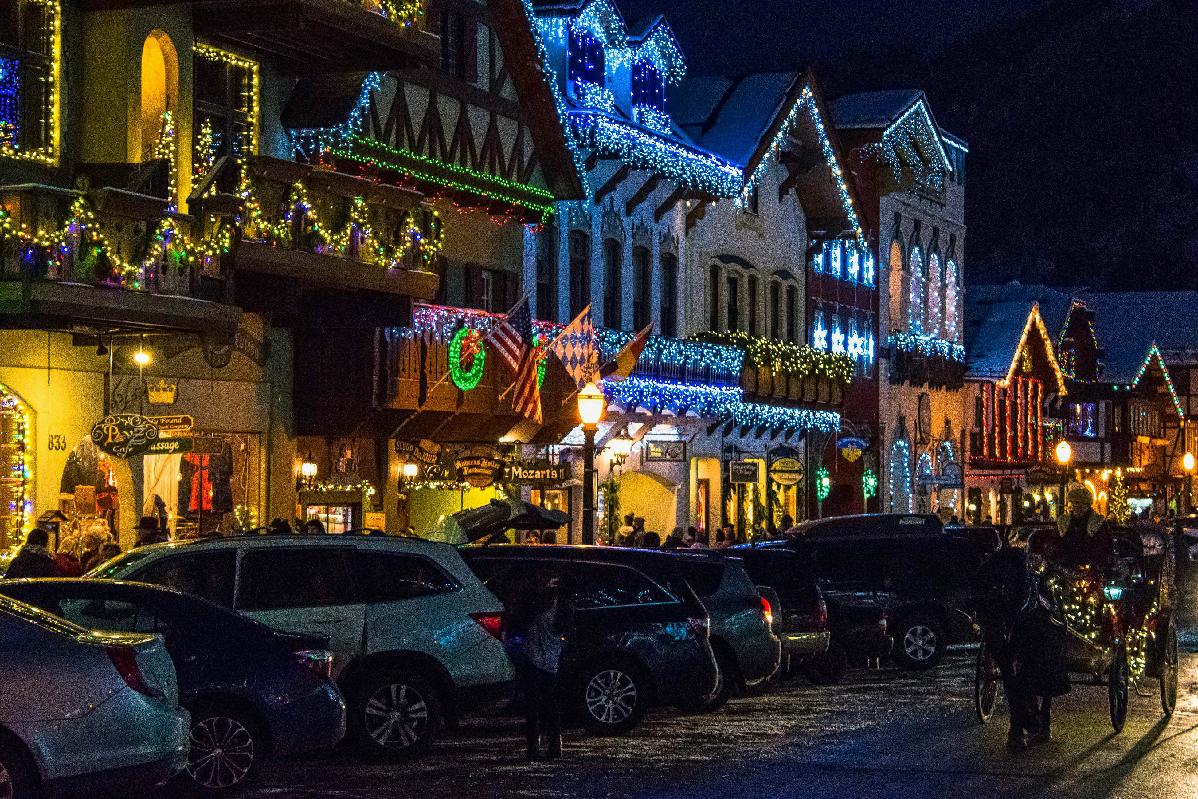 Icicle Village Resort 508 - Alpine Aurora