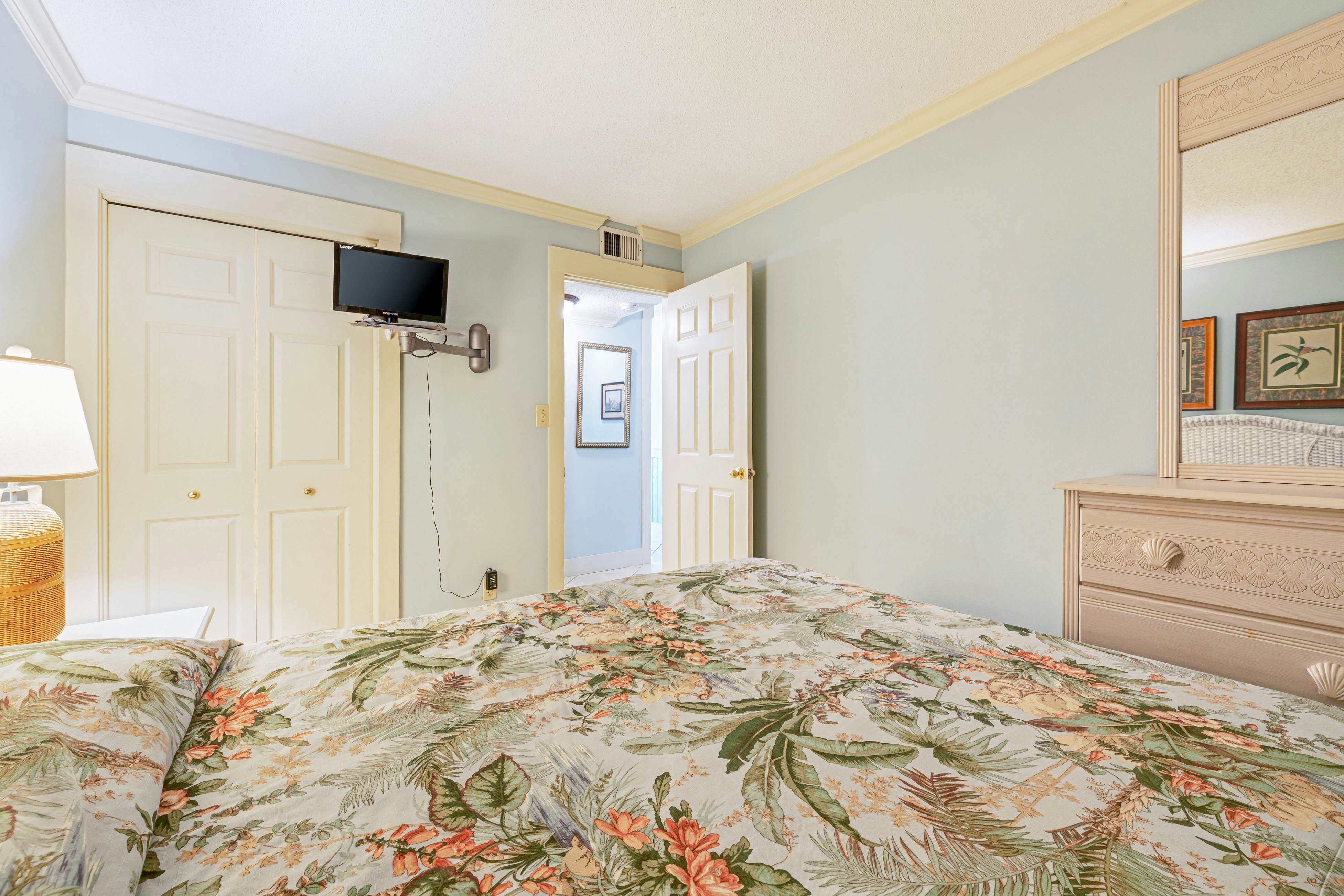 Plantation East #2104