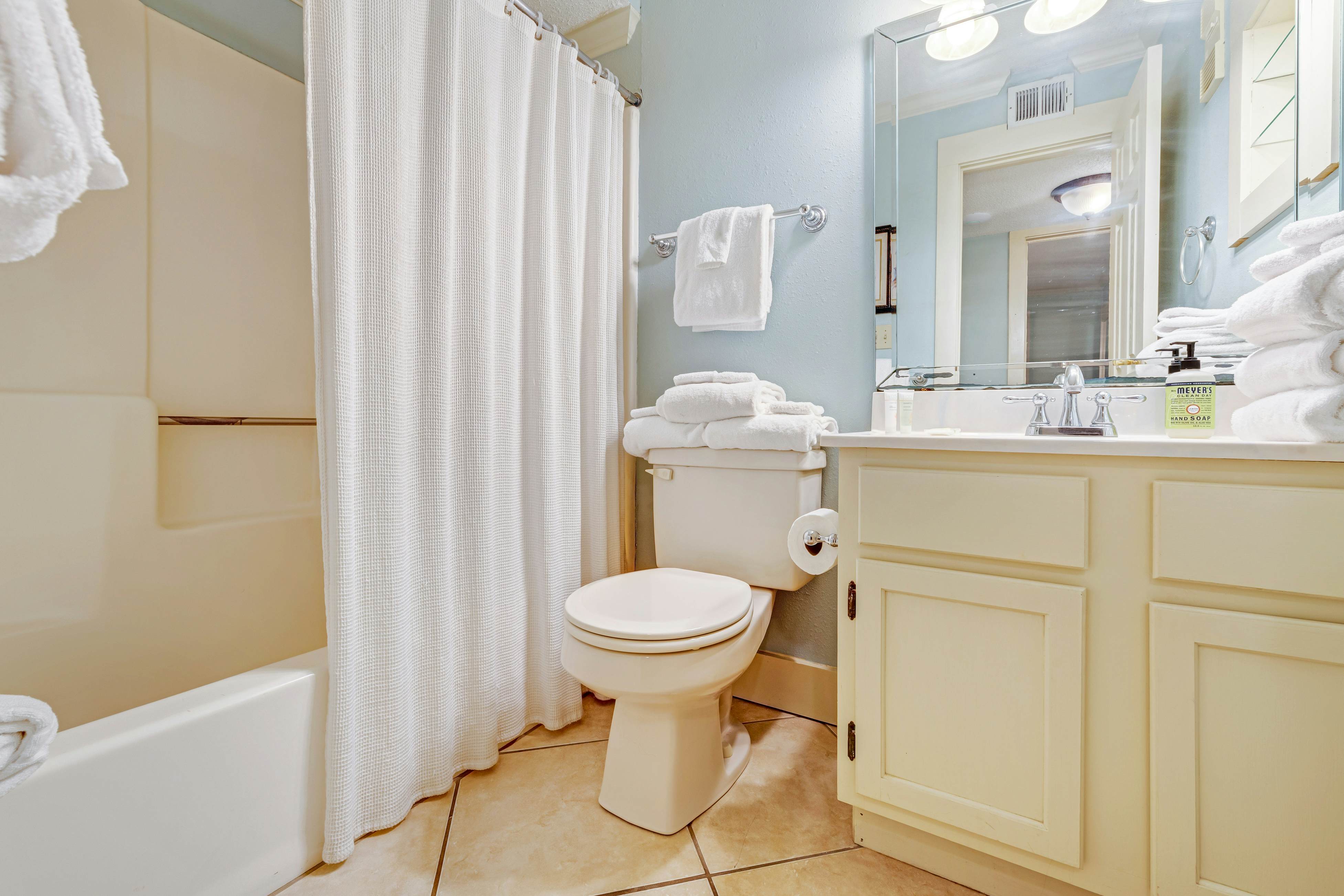 Plantation East #2104