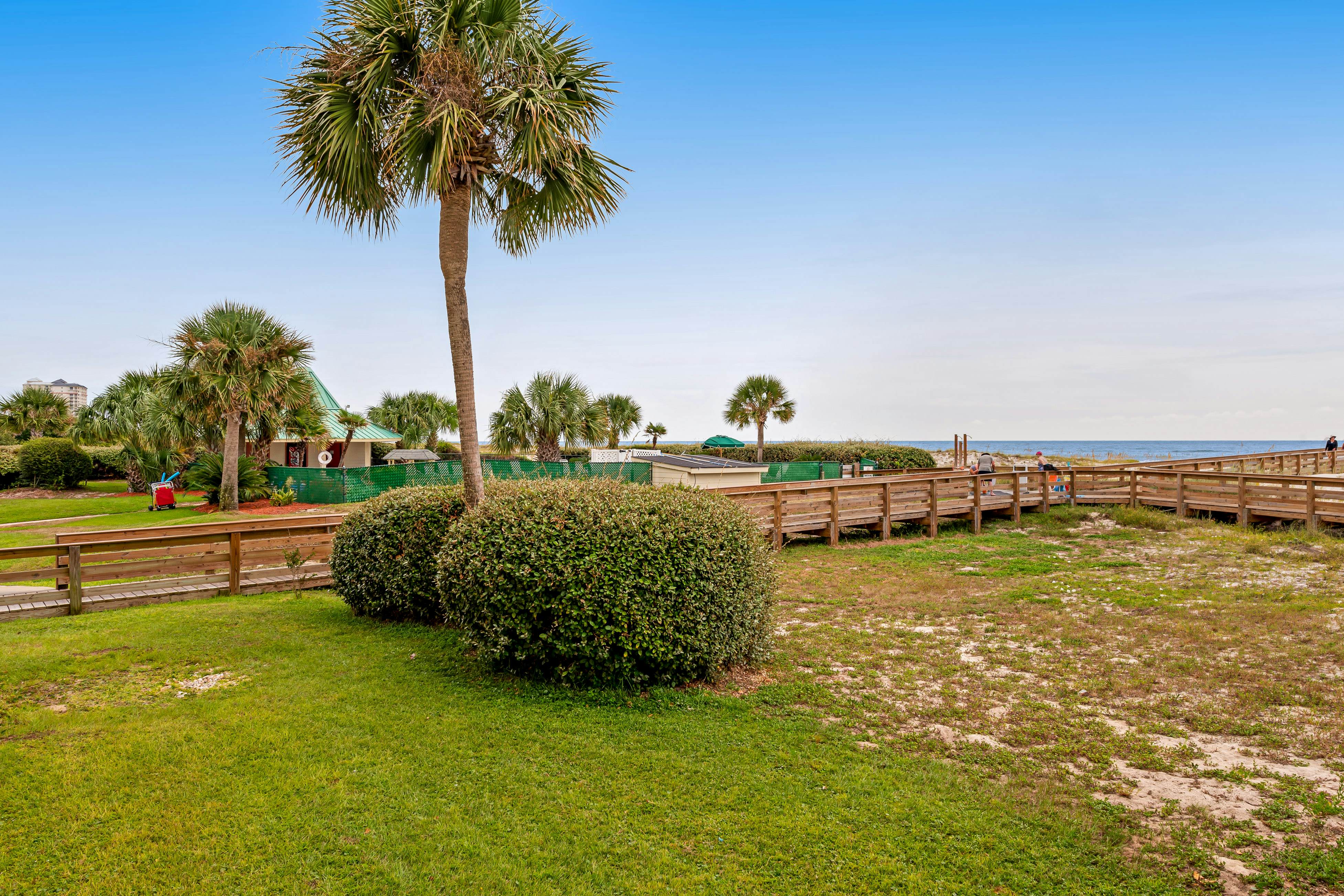 Plantation East #2104