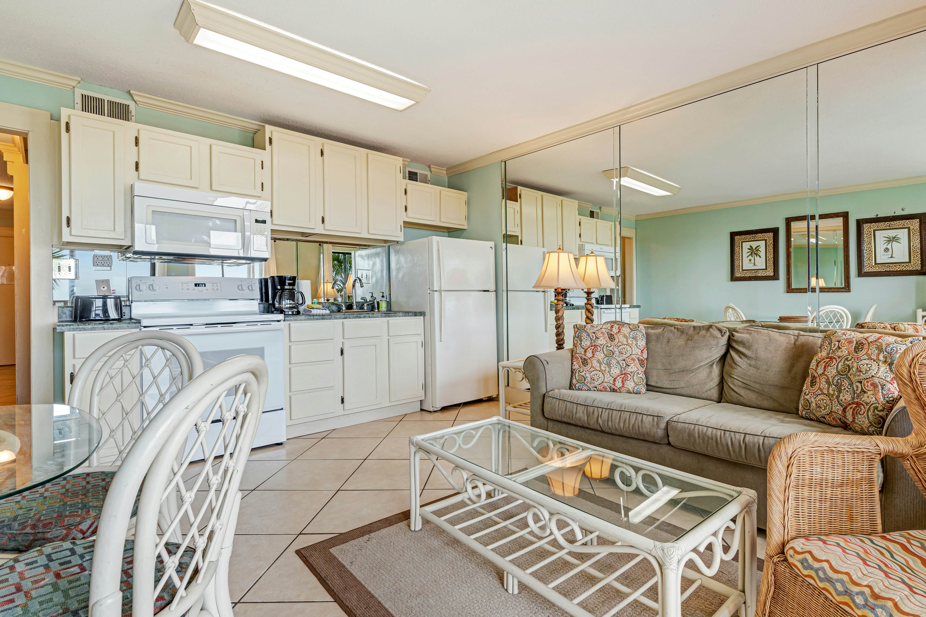 Plantation East #2104