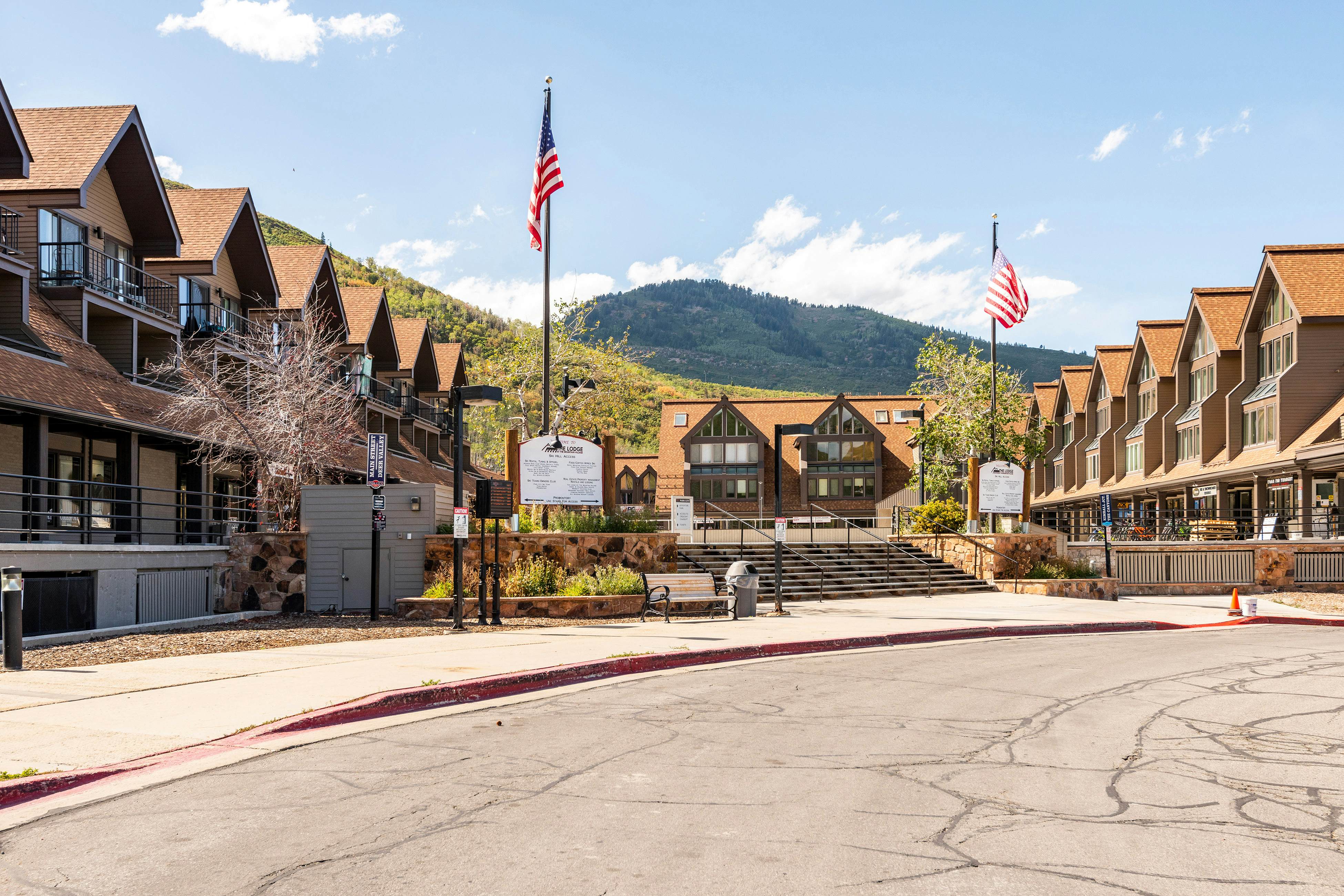 SKI-IN/SKI-OUT MOUNTAIN VILLAGE STUDIO #225