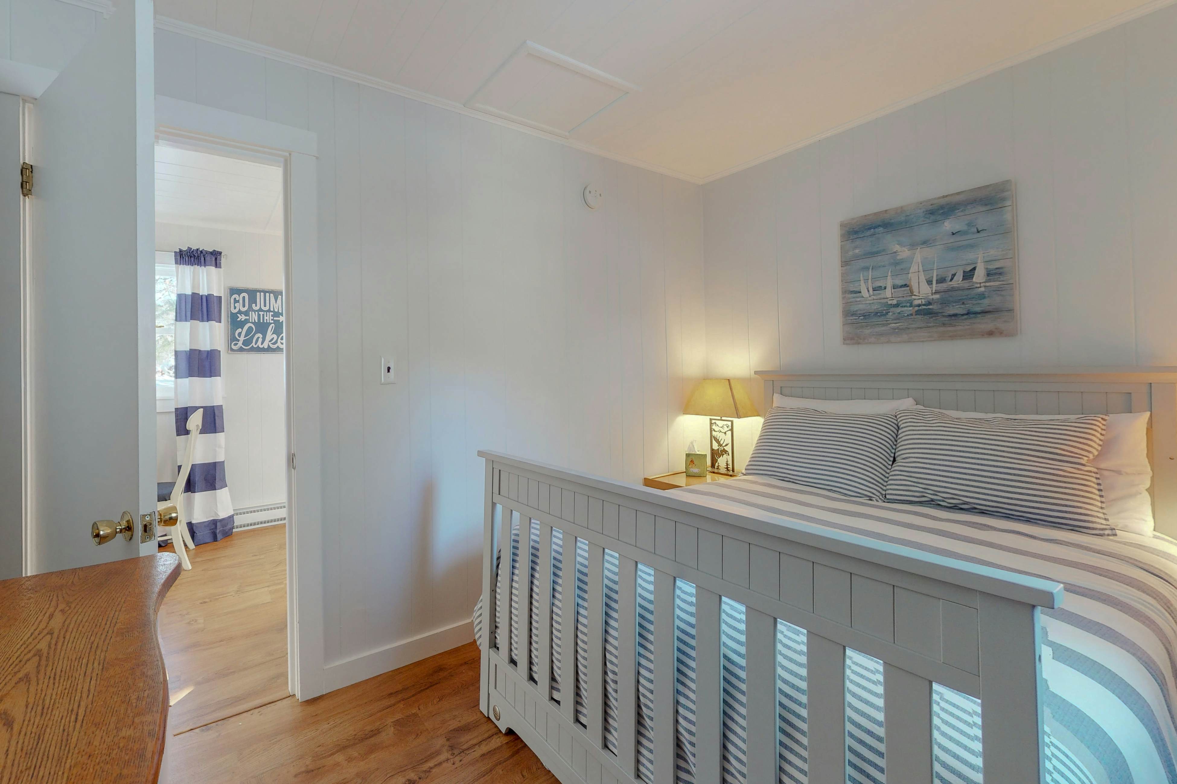 Lakeside Cottages on Toddy Pond