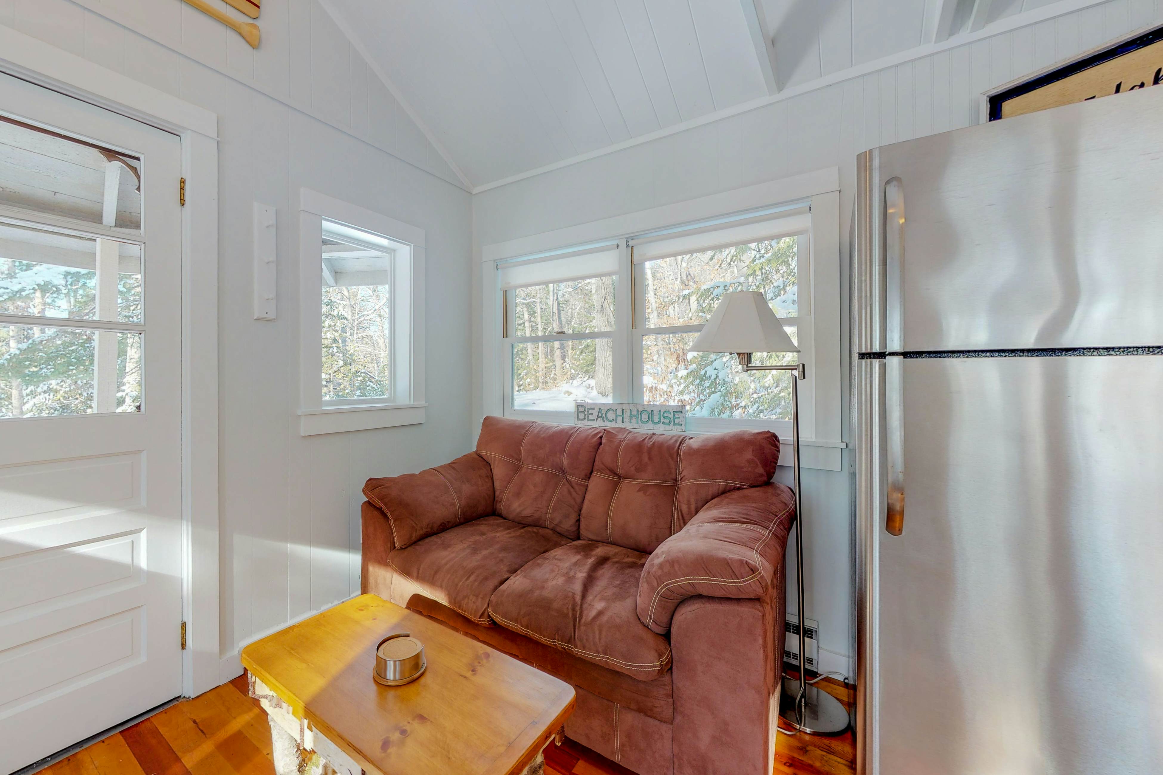 Lakeside Cottages on Toddy Pond