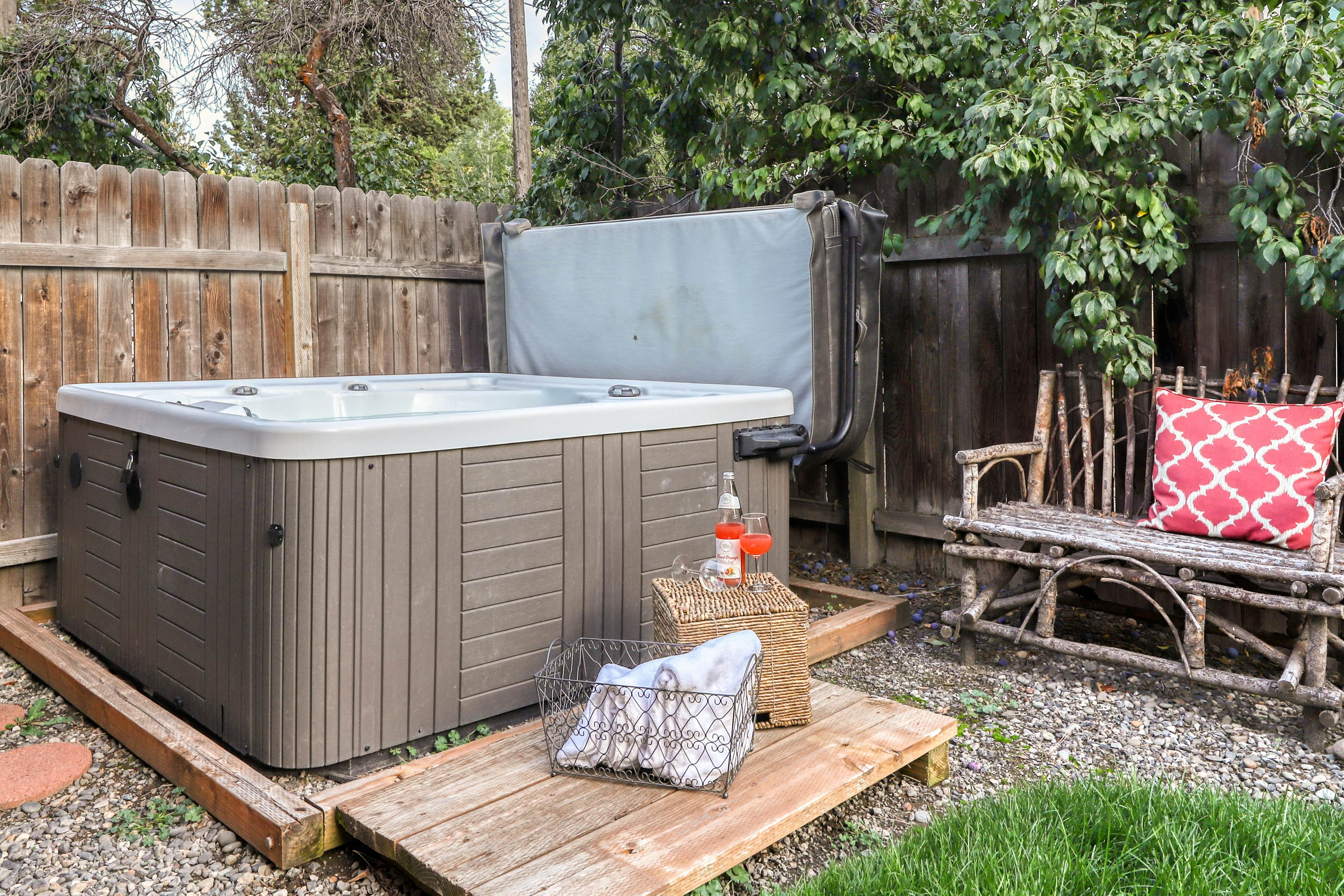 Perfectly Placed Plum Cottage