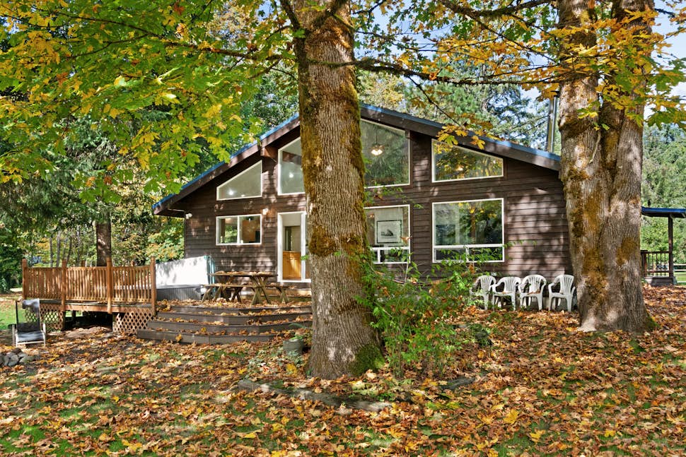 Baring Bend Lodge 2 BD Baring, WA Vacation Rental Vacasa