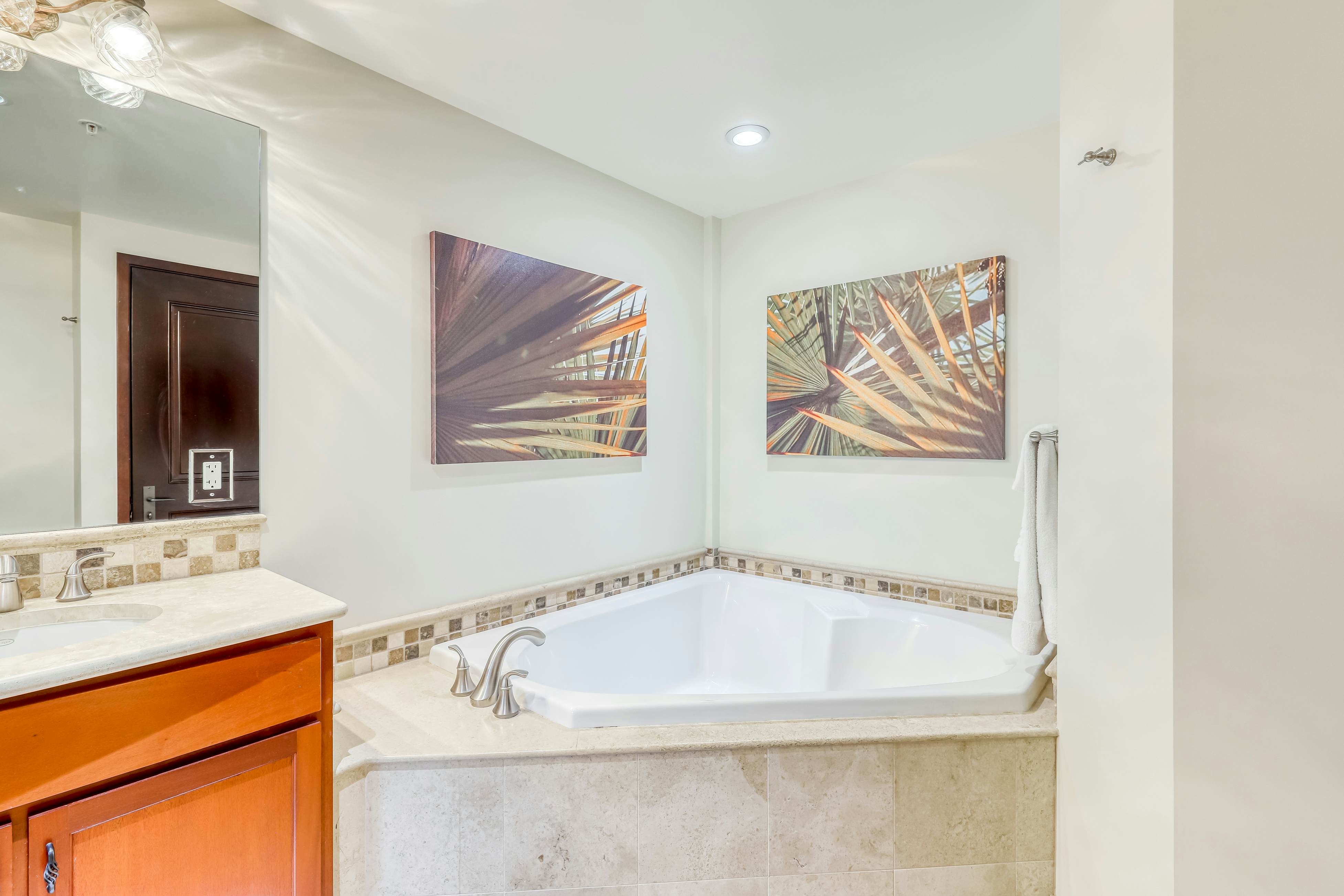 Waipouli Beach Resort D207