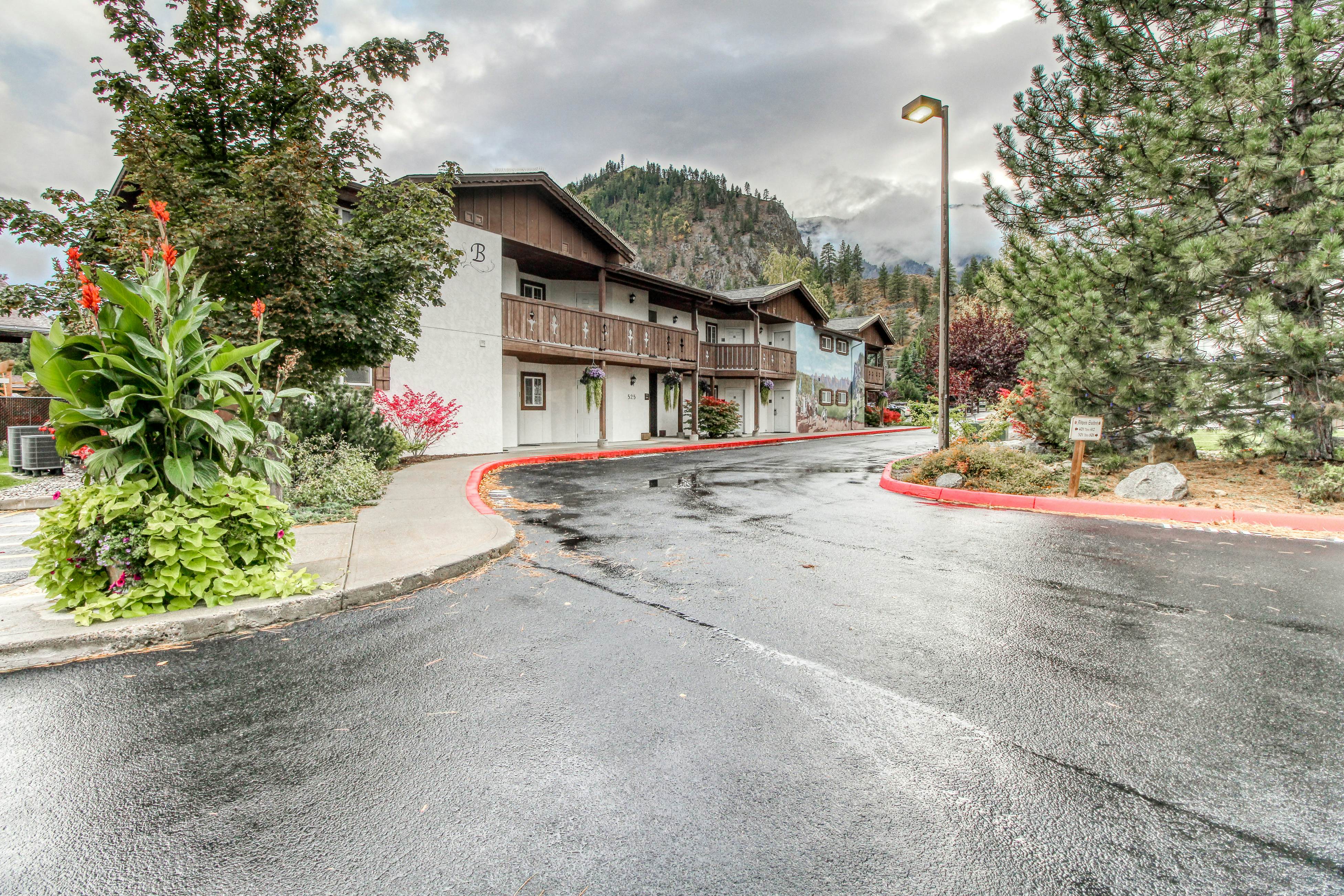 Icicle Village Resort 401 Aspen Abode