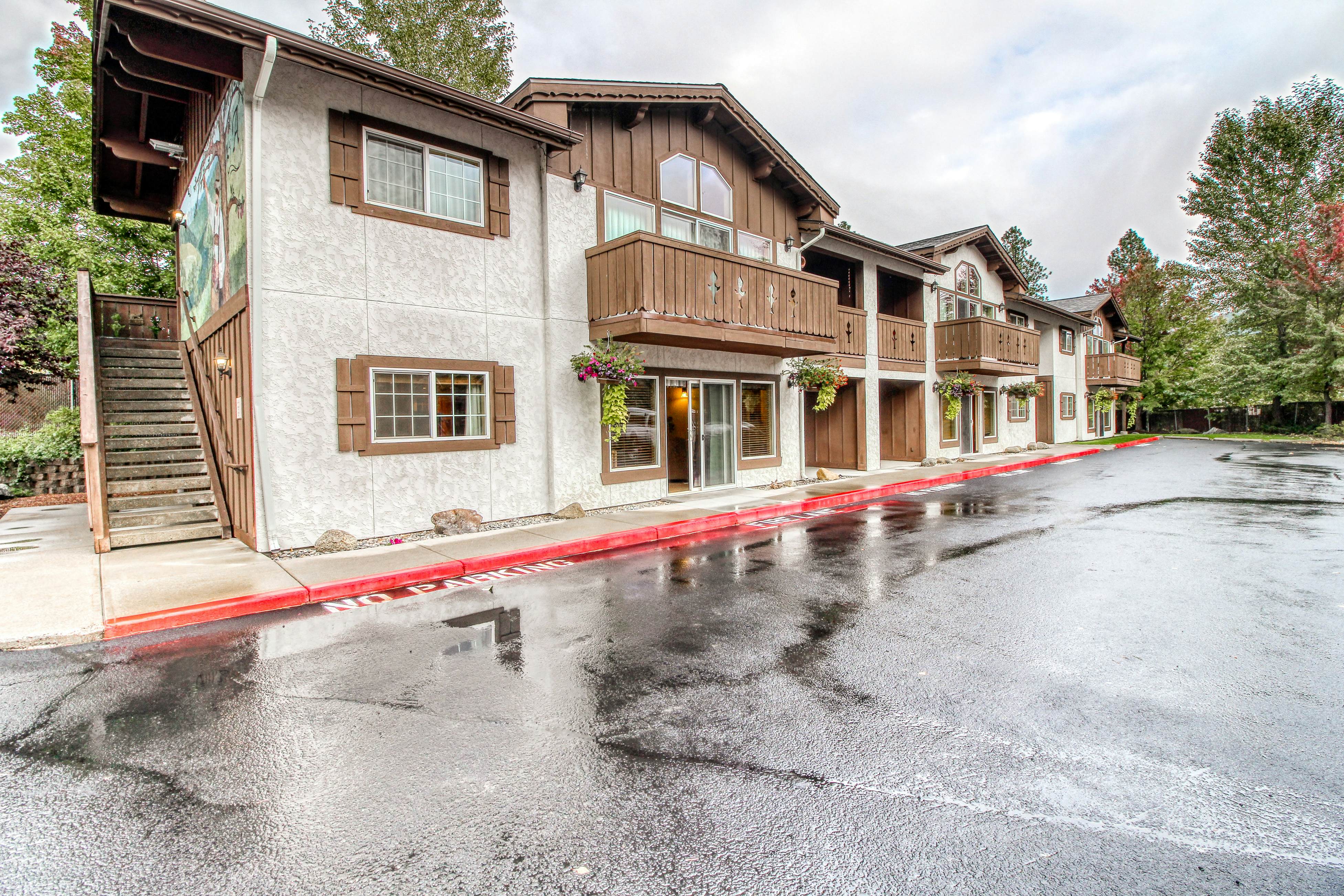 Icicle Village Resort 401 Aspen Abode