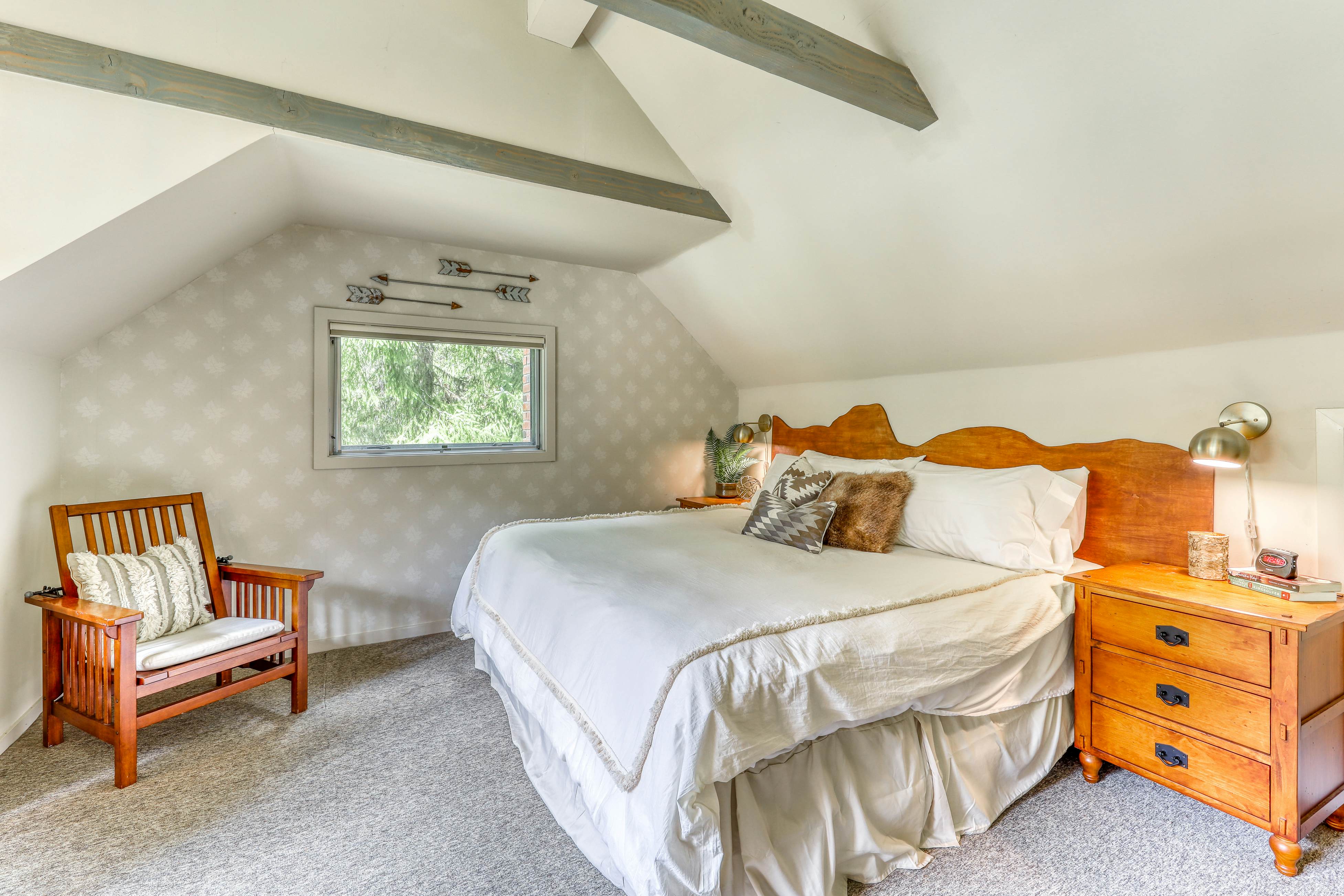 Timber Creek Cabin 3 BD Index, WA Vacation Rental Vacasa