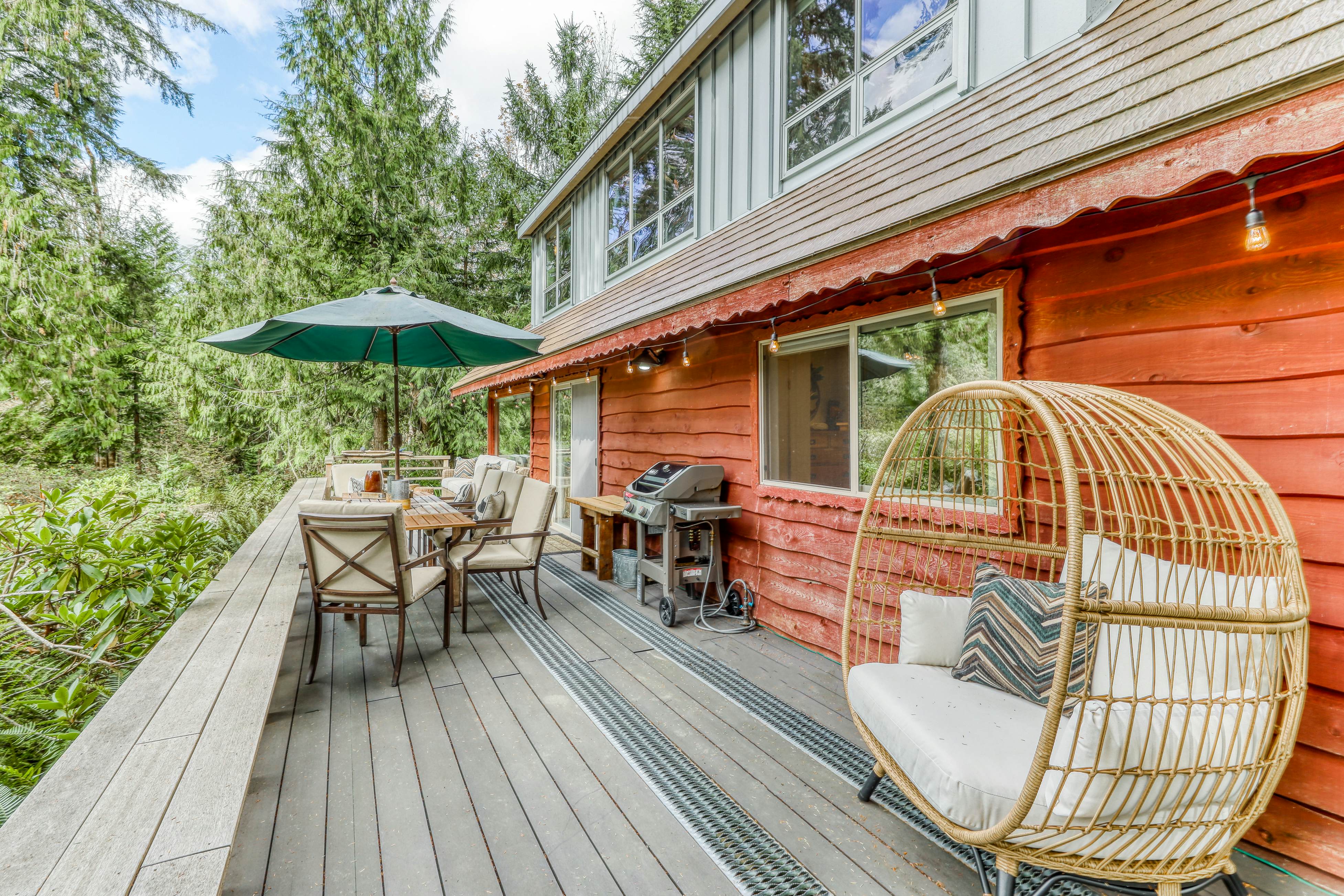 Timber Creek Cabin 3 BD Index, WA Vacation Rental Vacasa