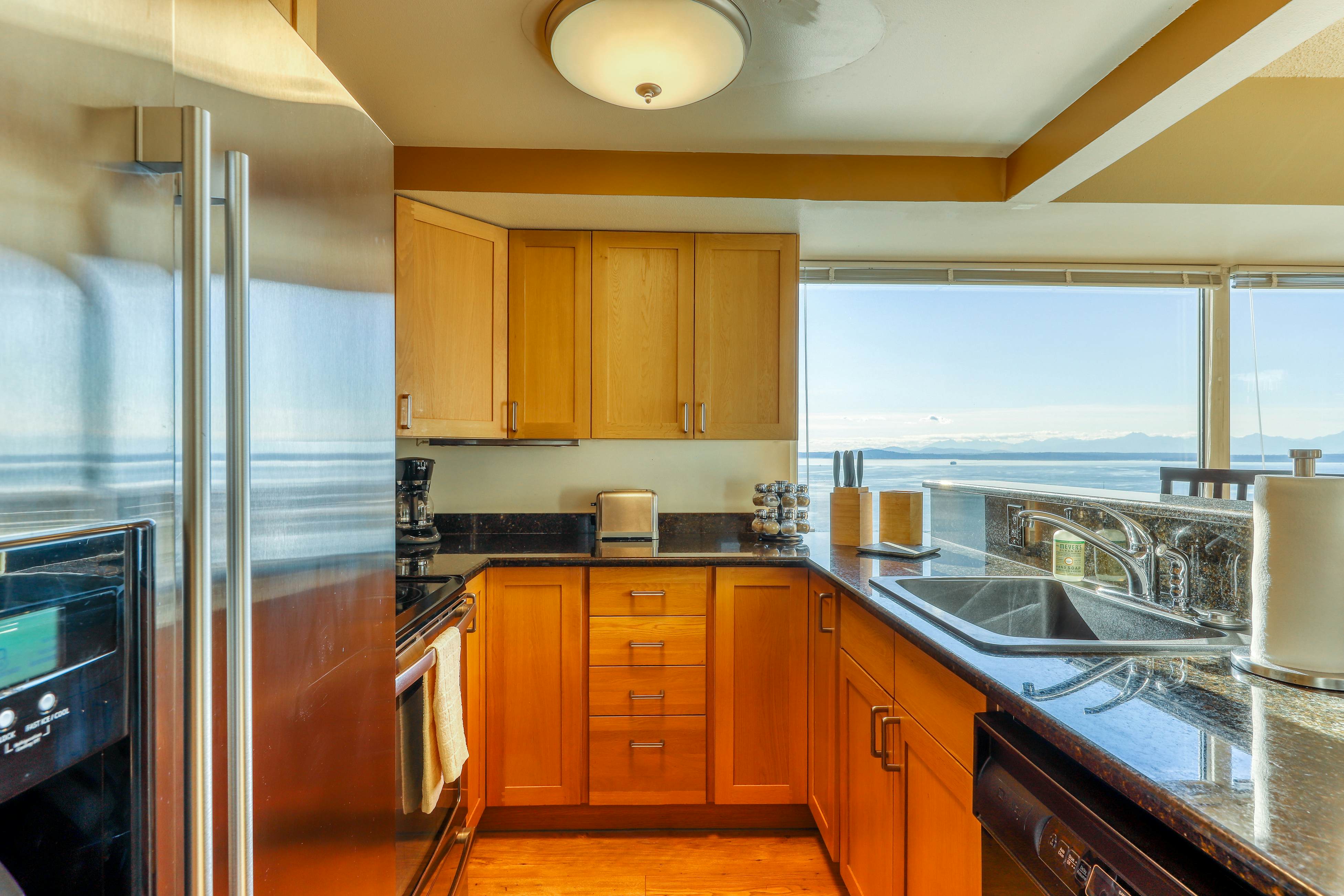 Newmark Tower Soundview Suite