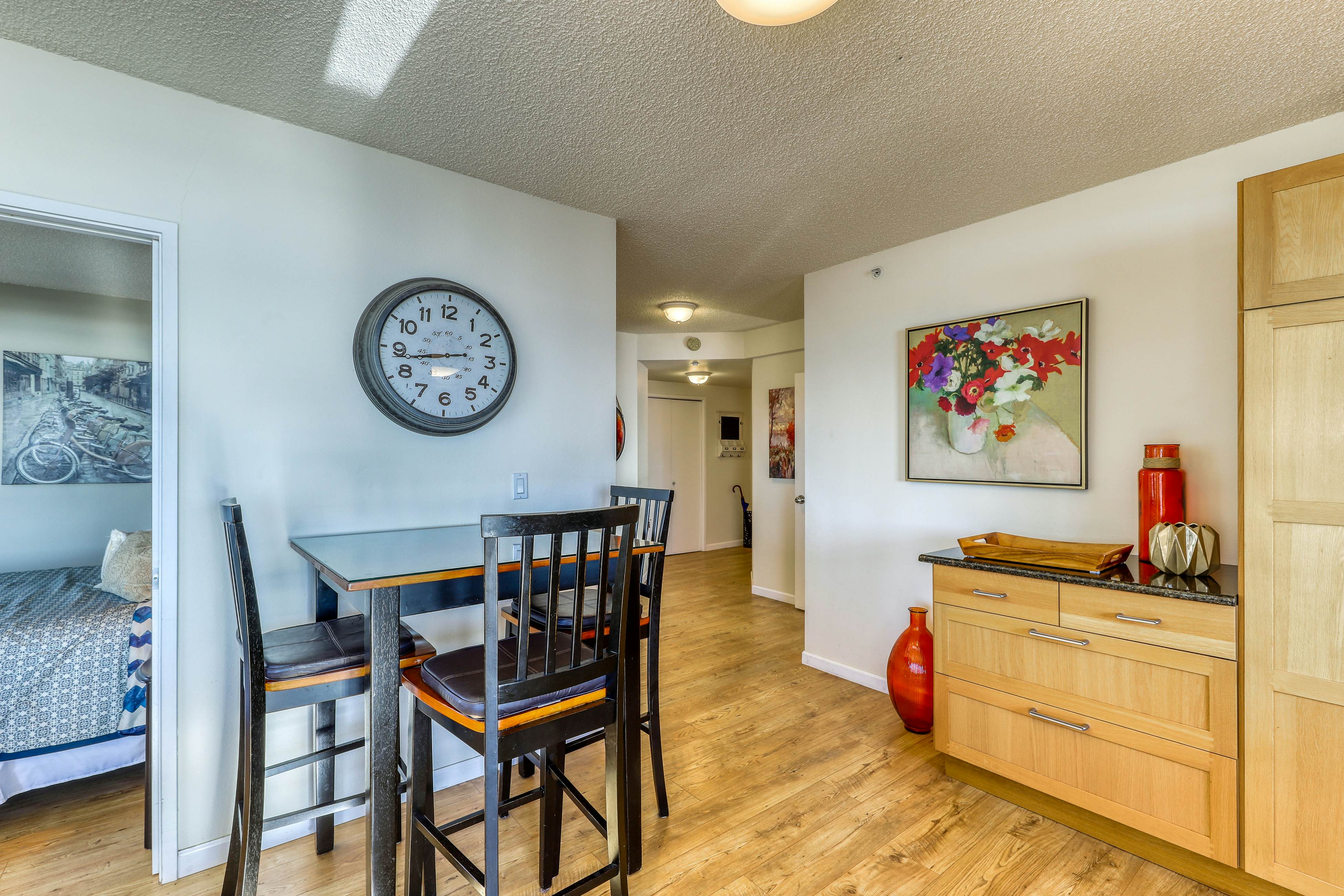 Newmark Tower Soundview Suite