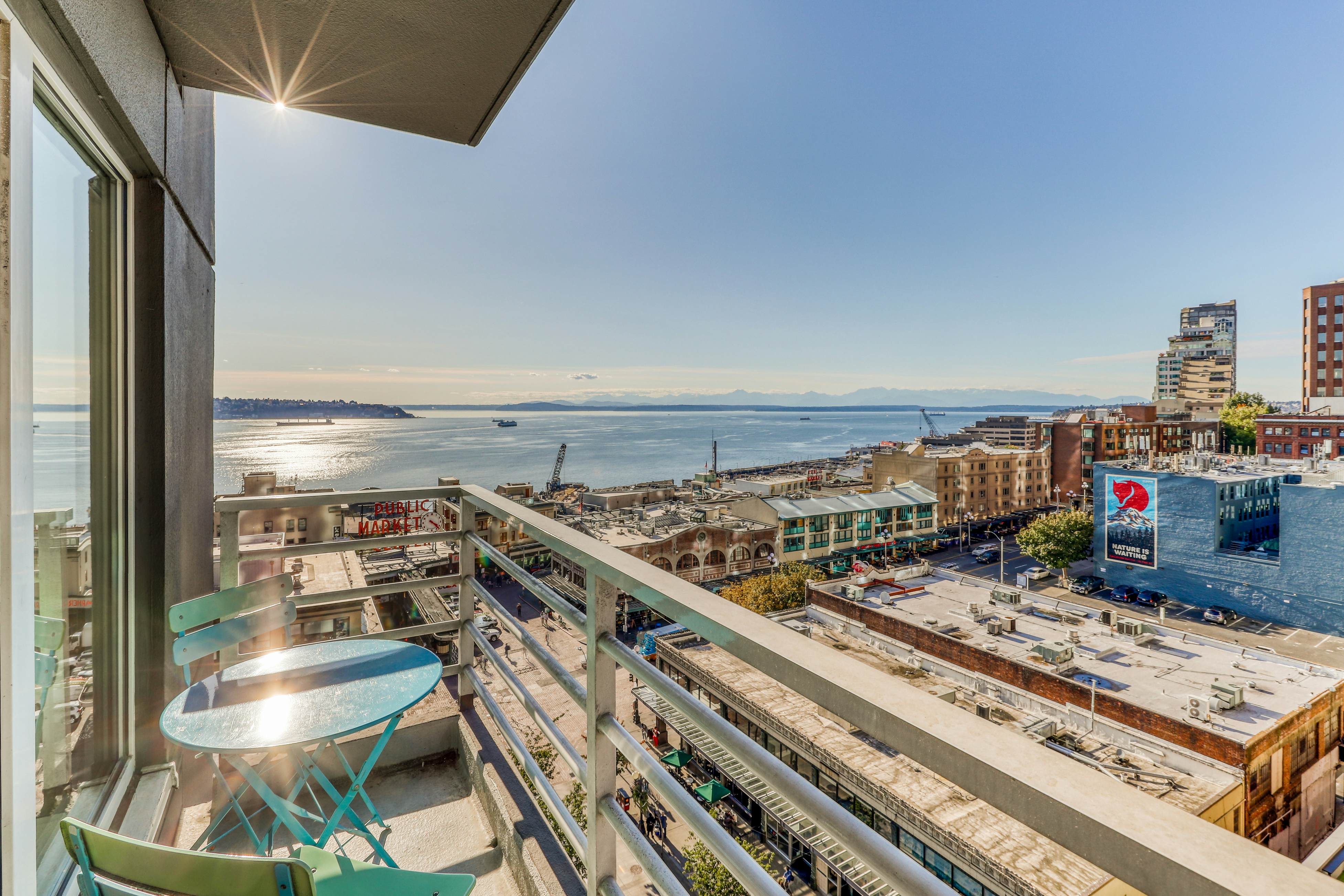 Newmark Tower Soundview Suite