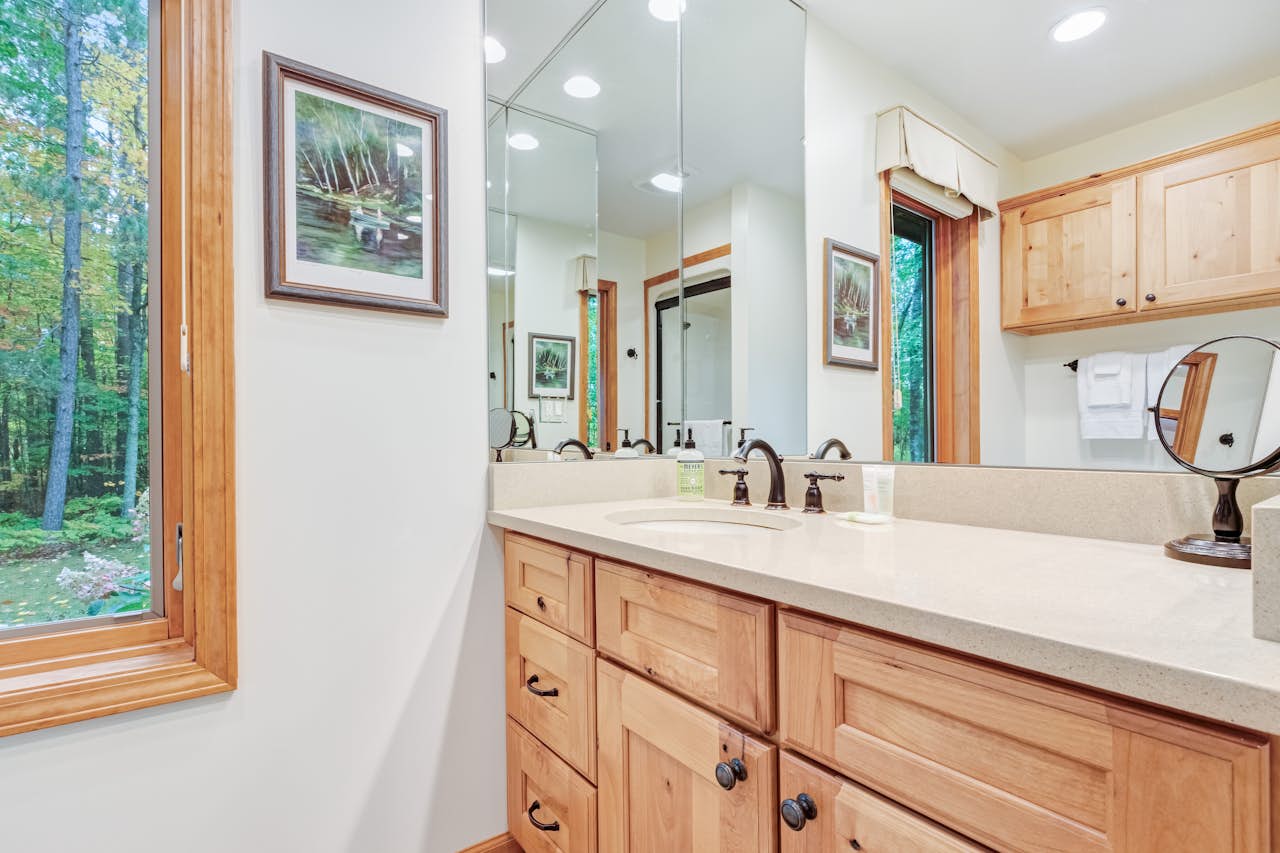 Director's House 2 BD Vacation Rental in Manitowish Waters, WI Vacasa